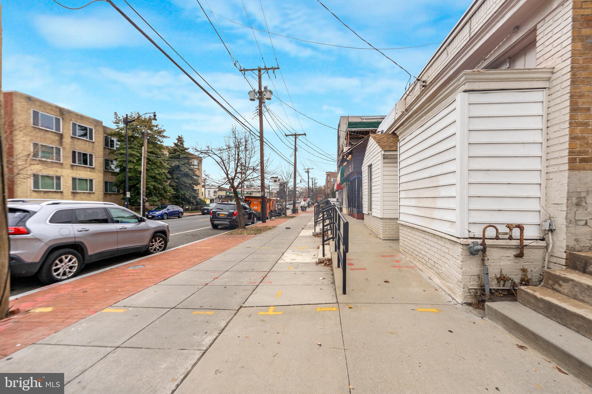 827 KENNEDY STREET NW