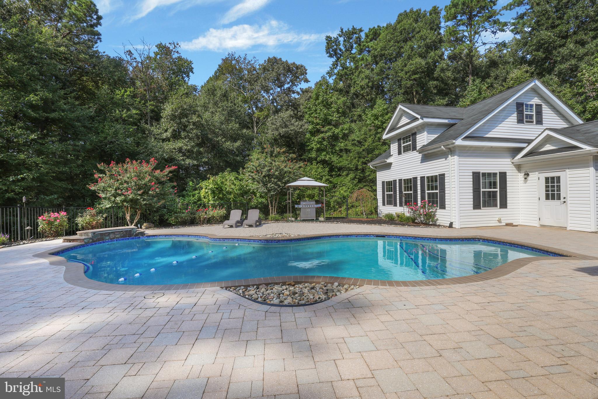 7423 CAMPBELL DRIVE