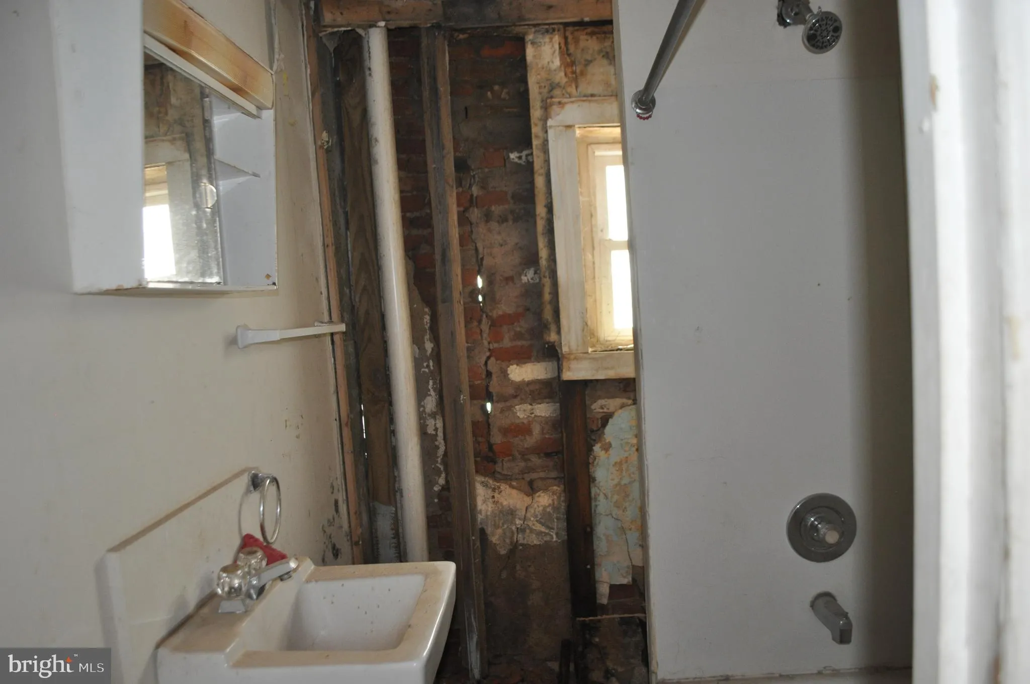 Pottsville, Pennsylvania 17901, United States, 4 Bedrooms Bedrooms, ,Residential,Active,172509