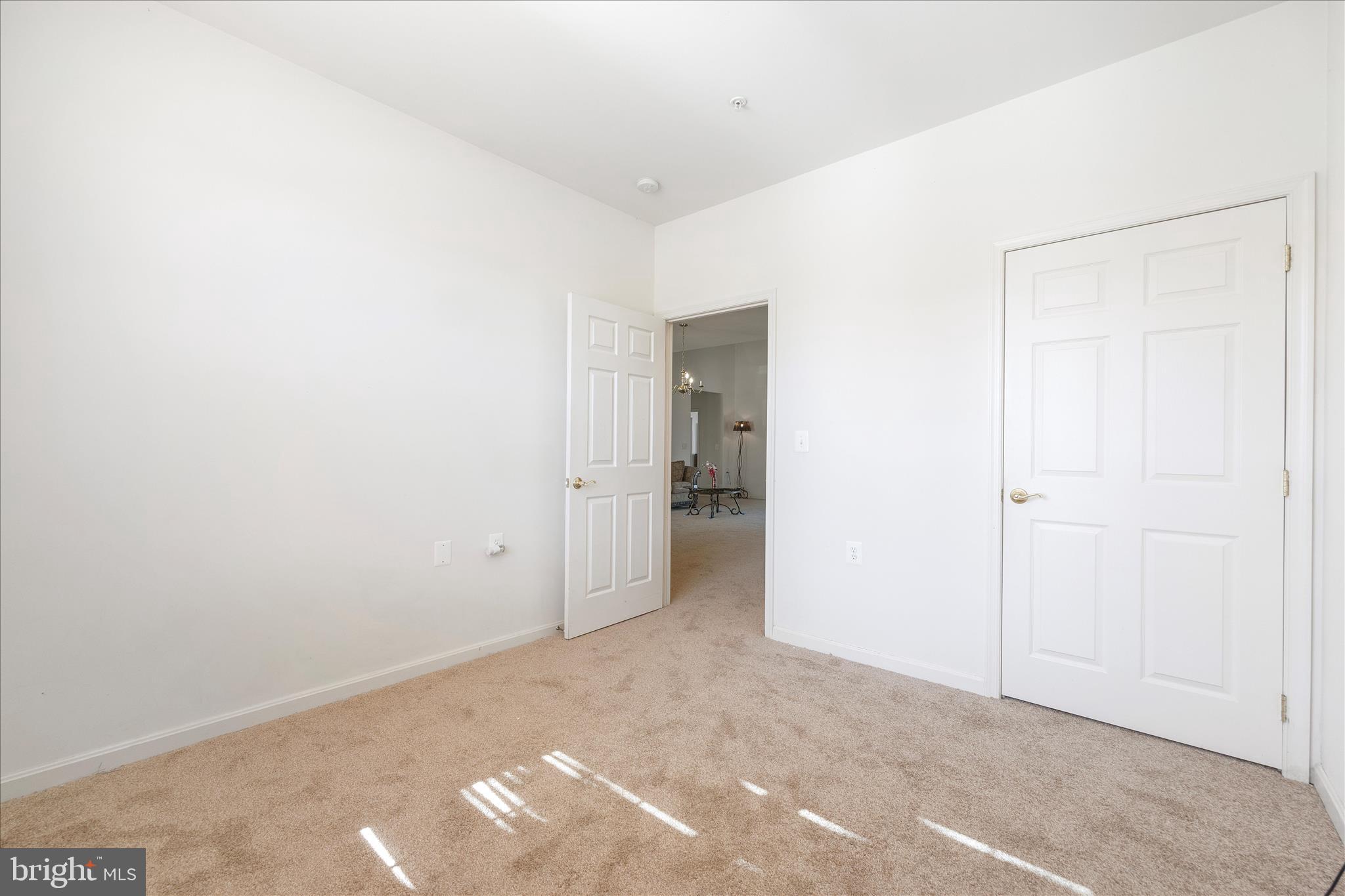 CAMERON GROVE - Residential