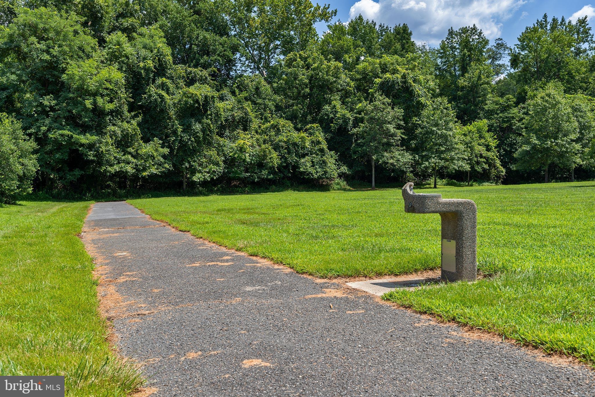 CAMERON GROVE - Residential