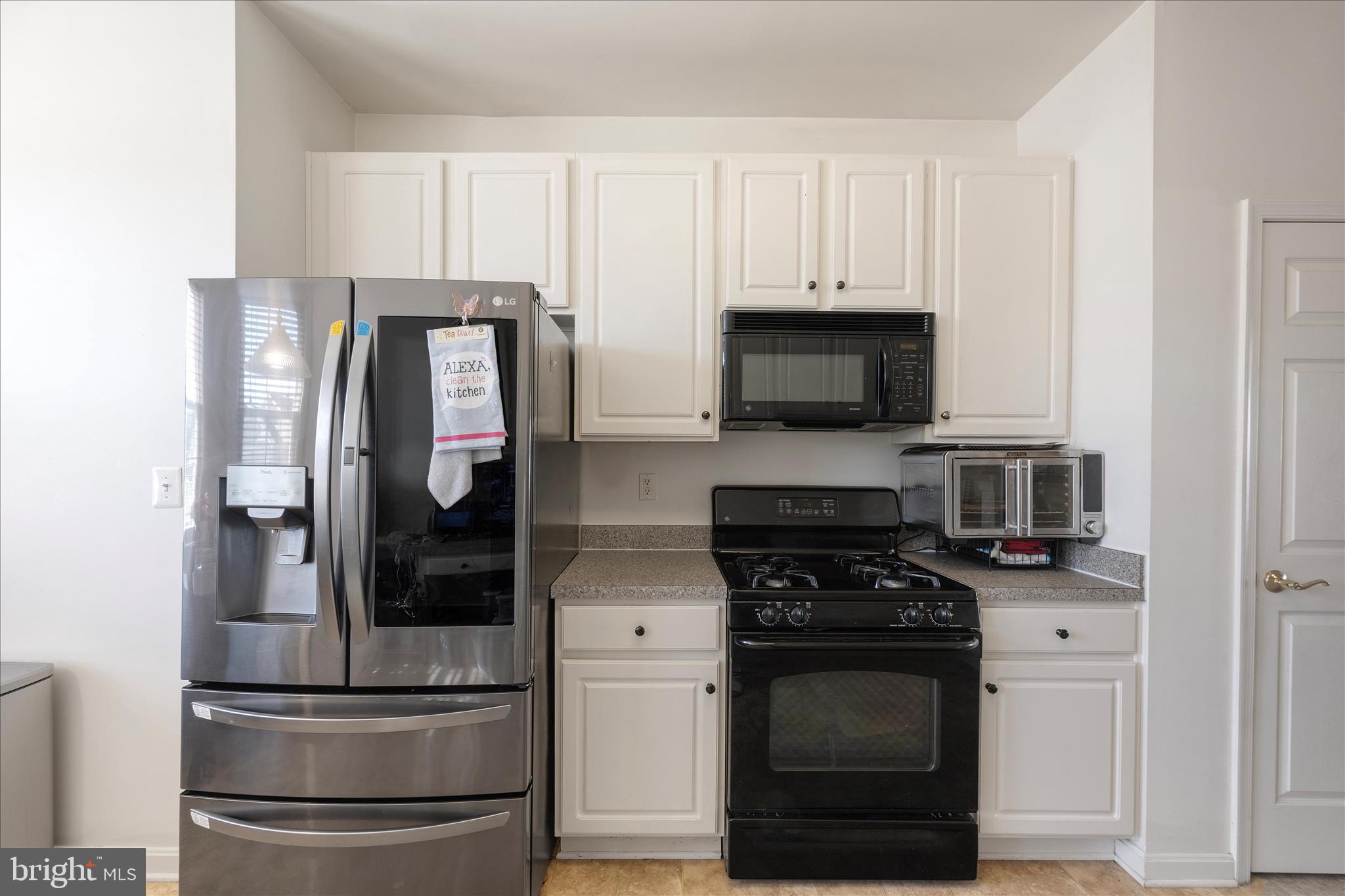 CAMERON GROVE - Residential