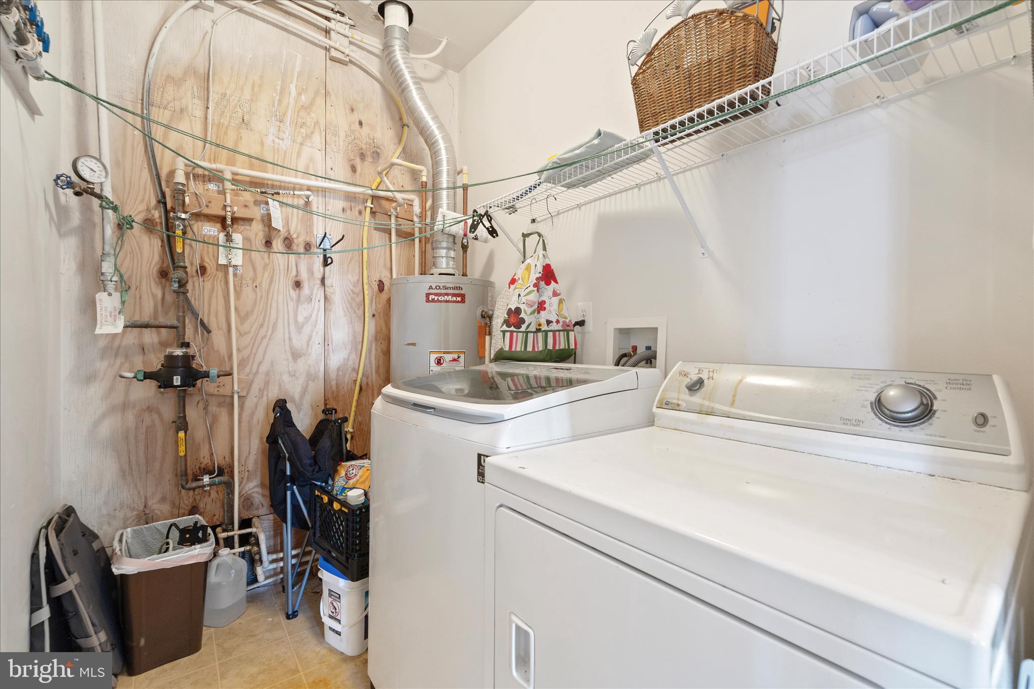 CAMERON GROVE - Residential