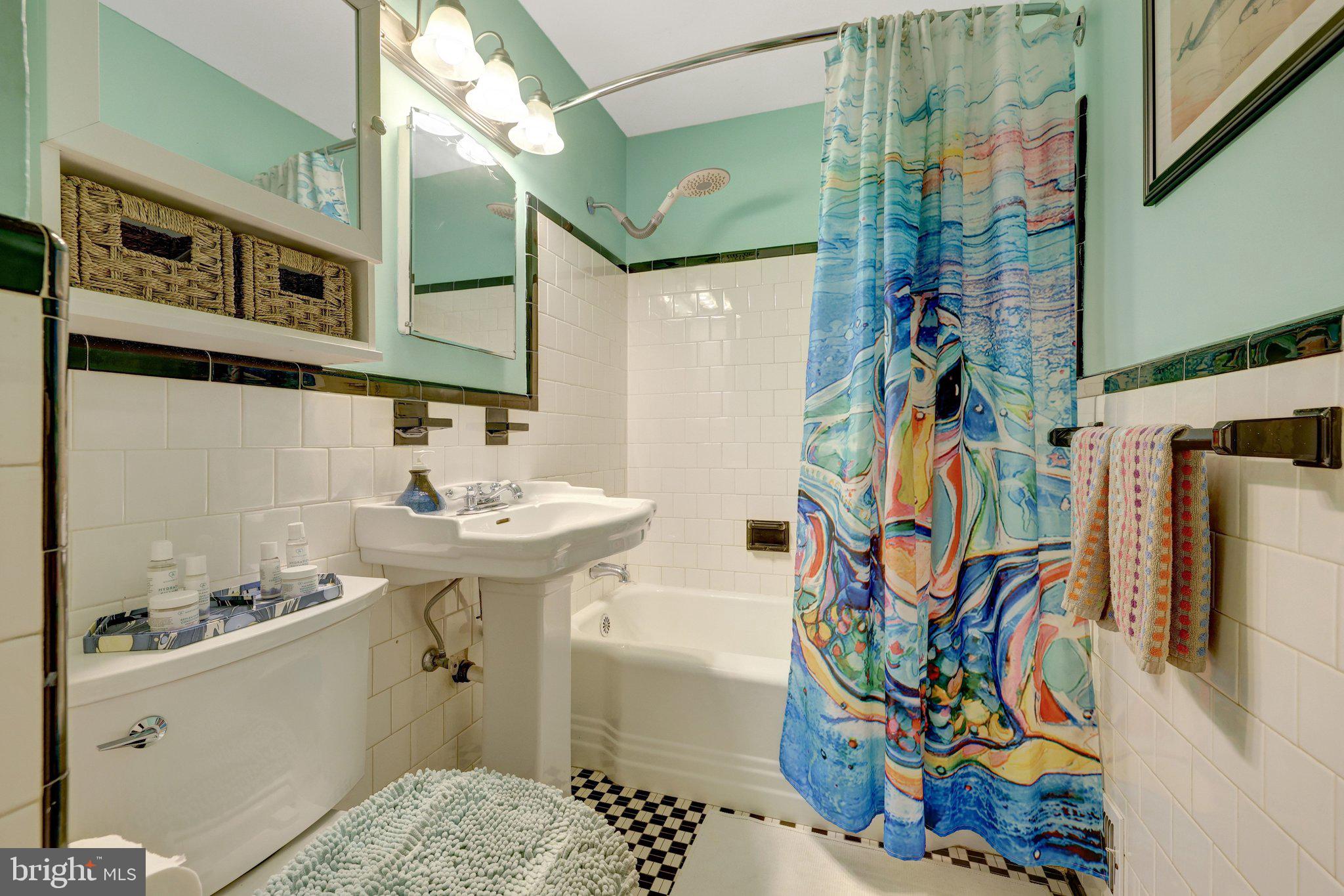 KENT GARDENS - Residential