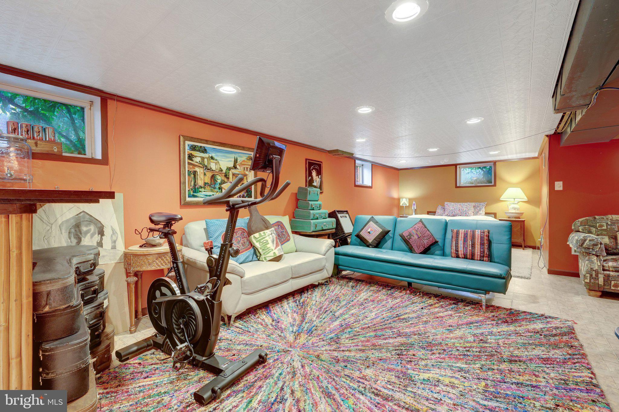 KENT GARDENS - Residential