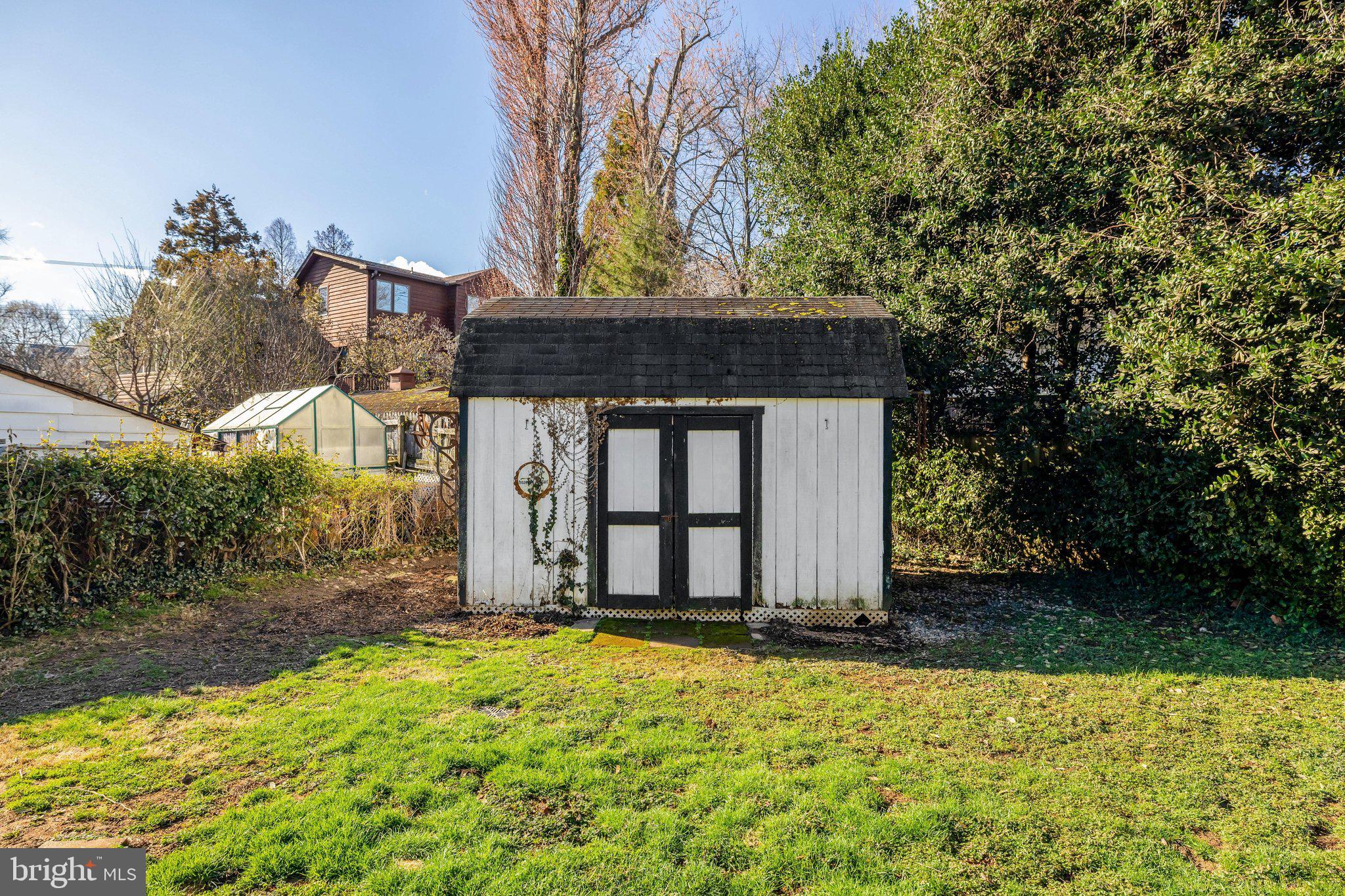 KENT GARDENS - Residential