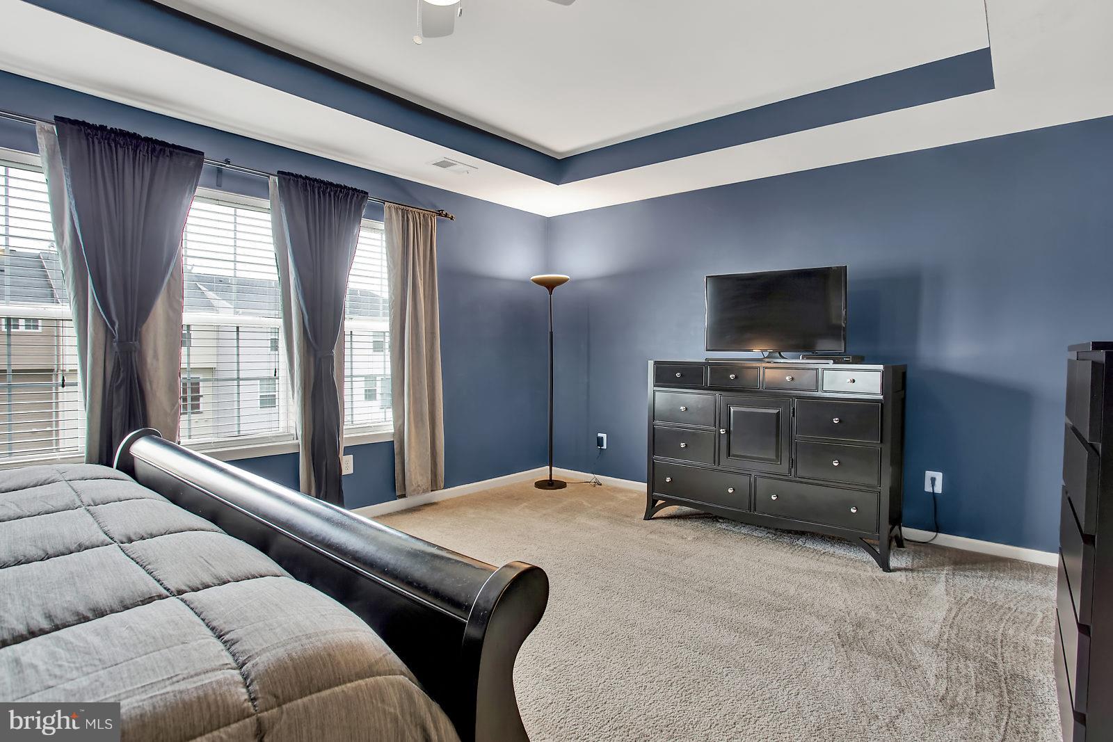 LAKELAND PLACE - Residential