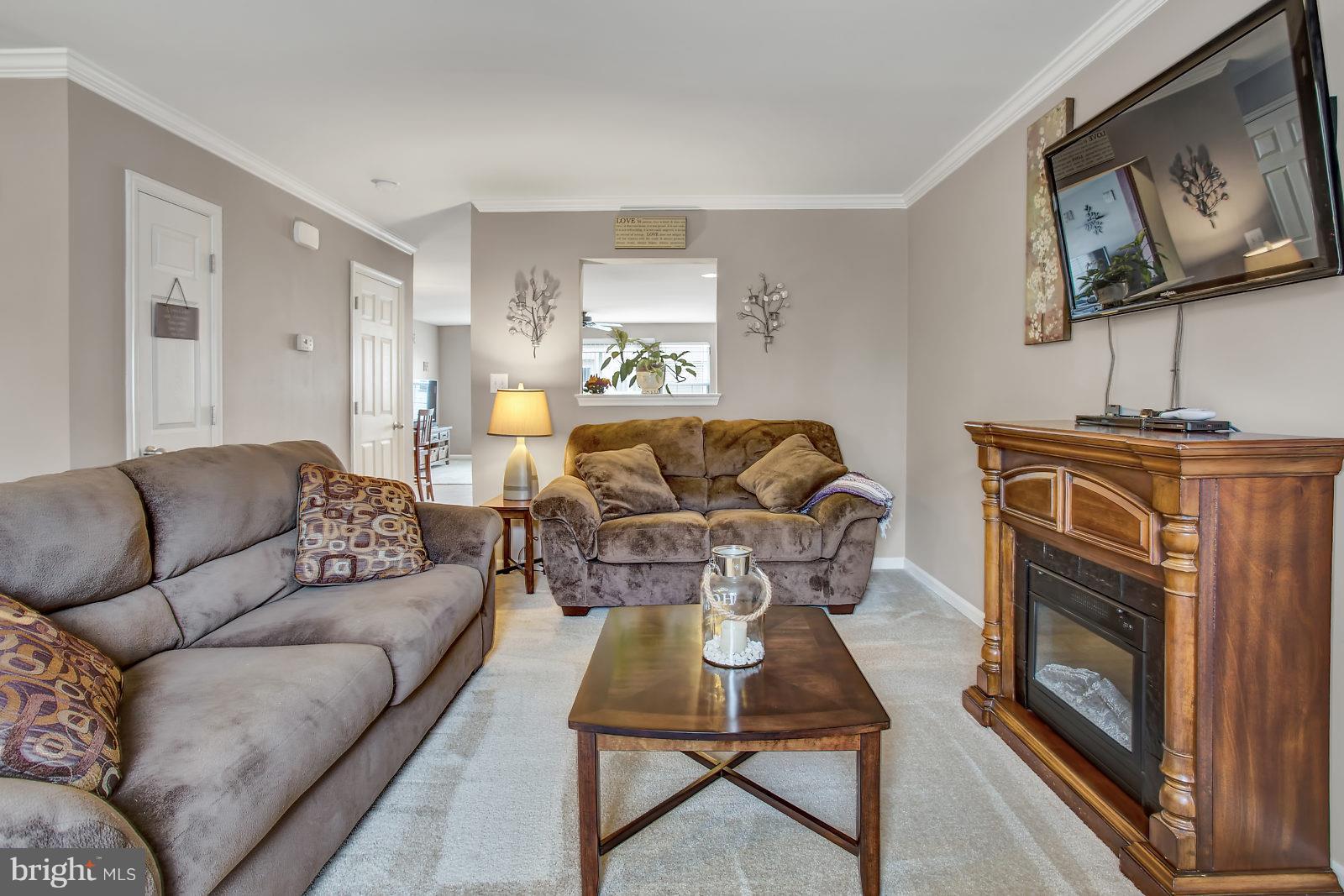 LAKELAND PLACE - Residential