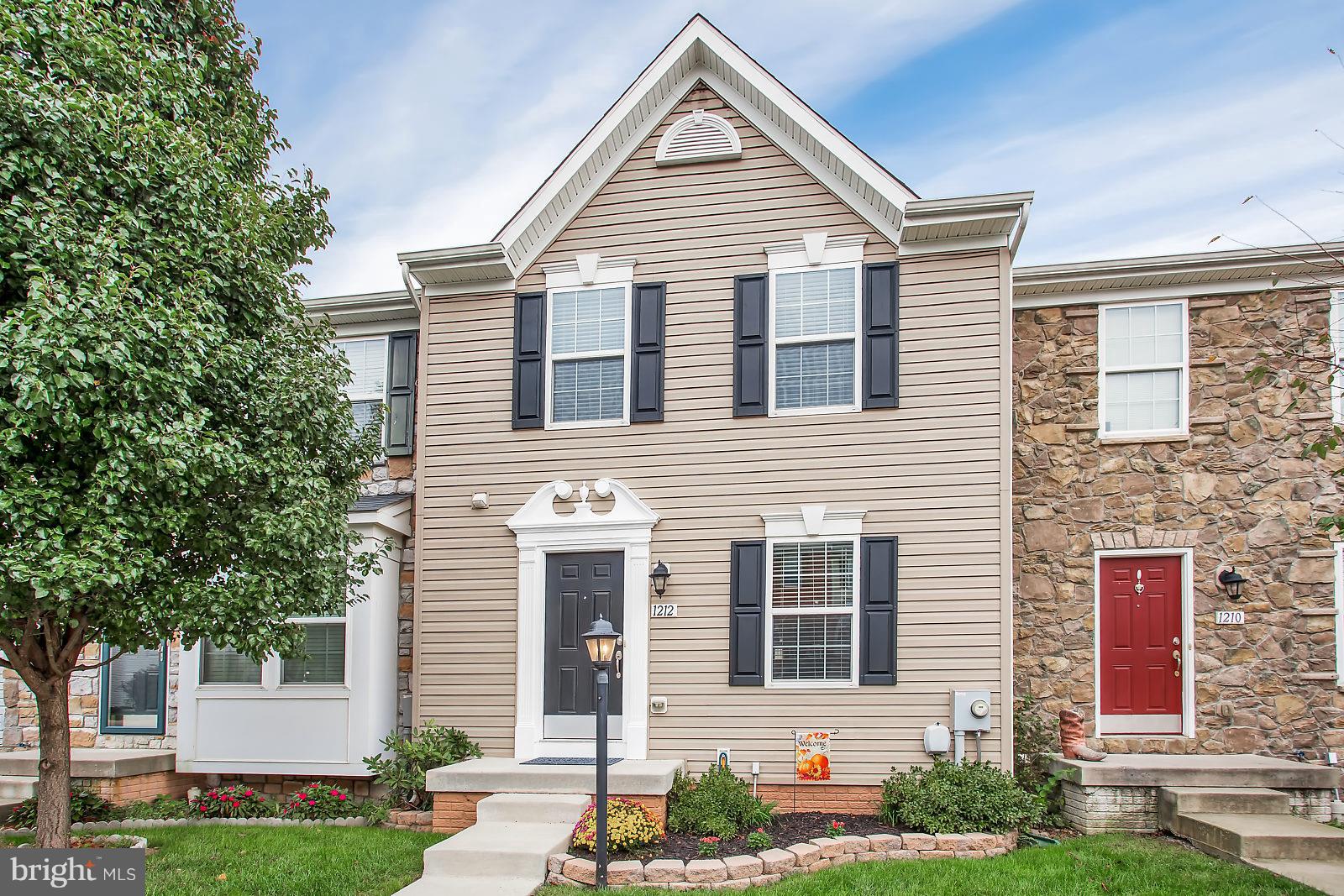 LAKELAND PLACE - Residential