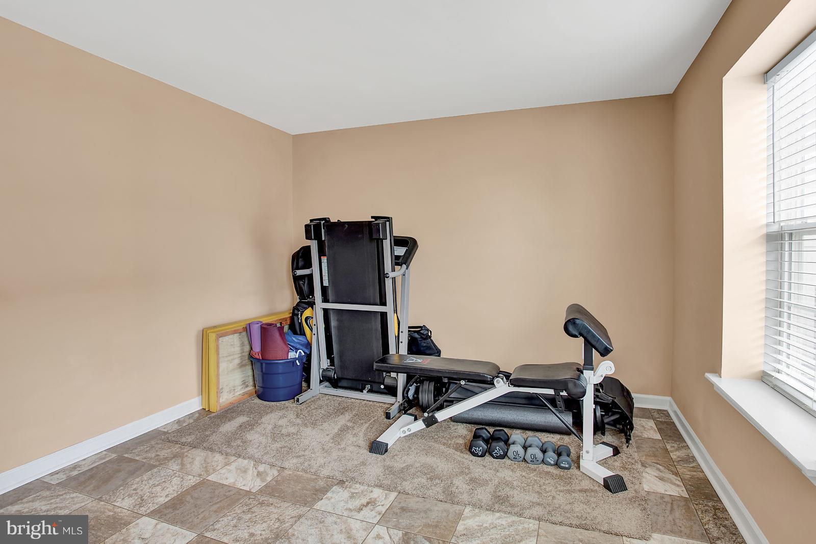 LAKELAND PLACE - Residential