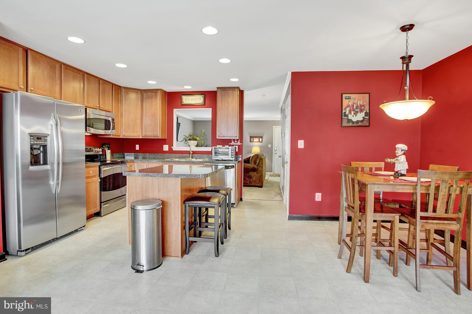 LAKELAND PLACE - Residential