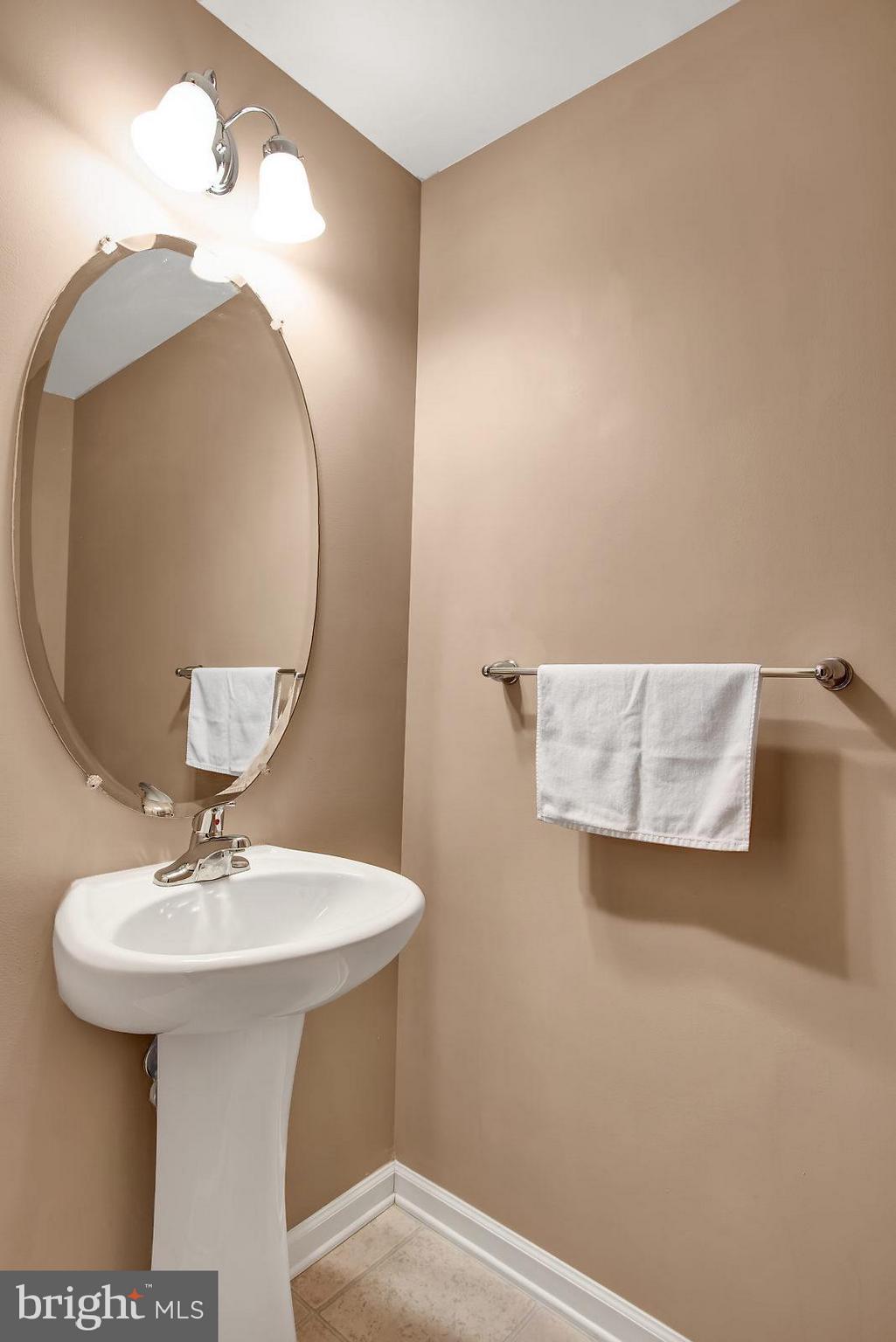 LAKELAND PLACE - Residential