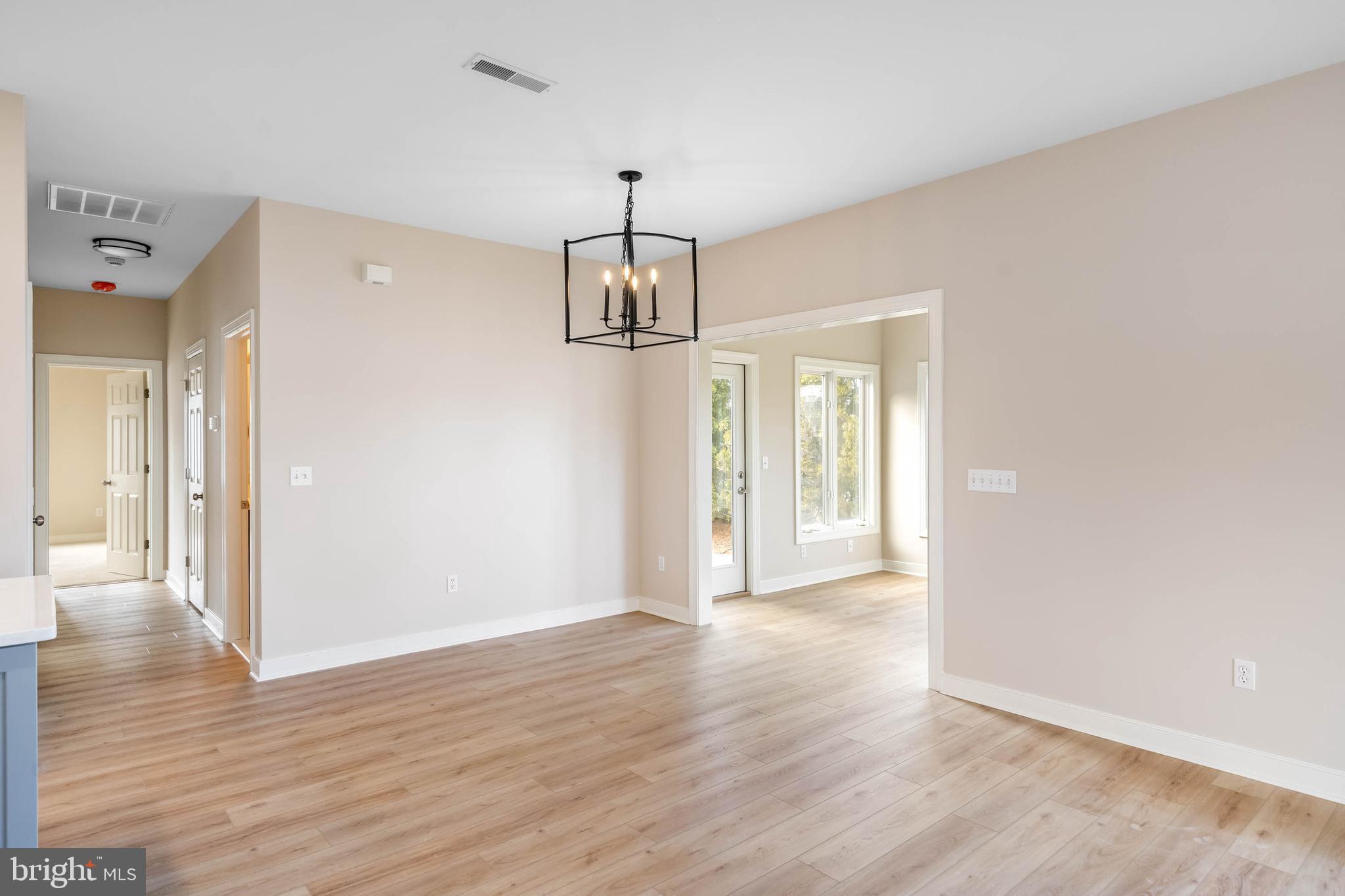 VILLAGE OF CINDERBERRY - Residential