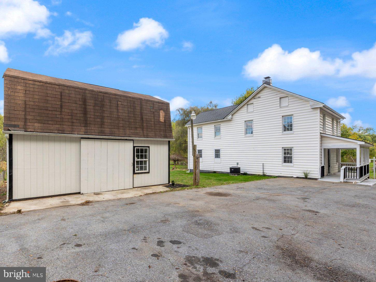 MIDDLETOWN - Residential