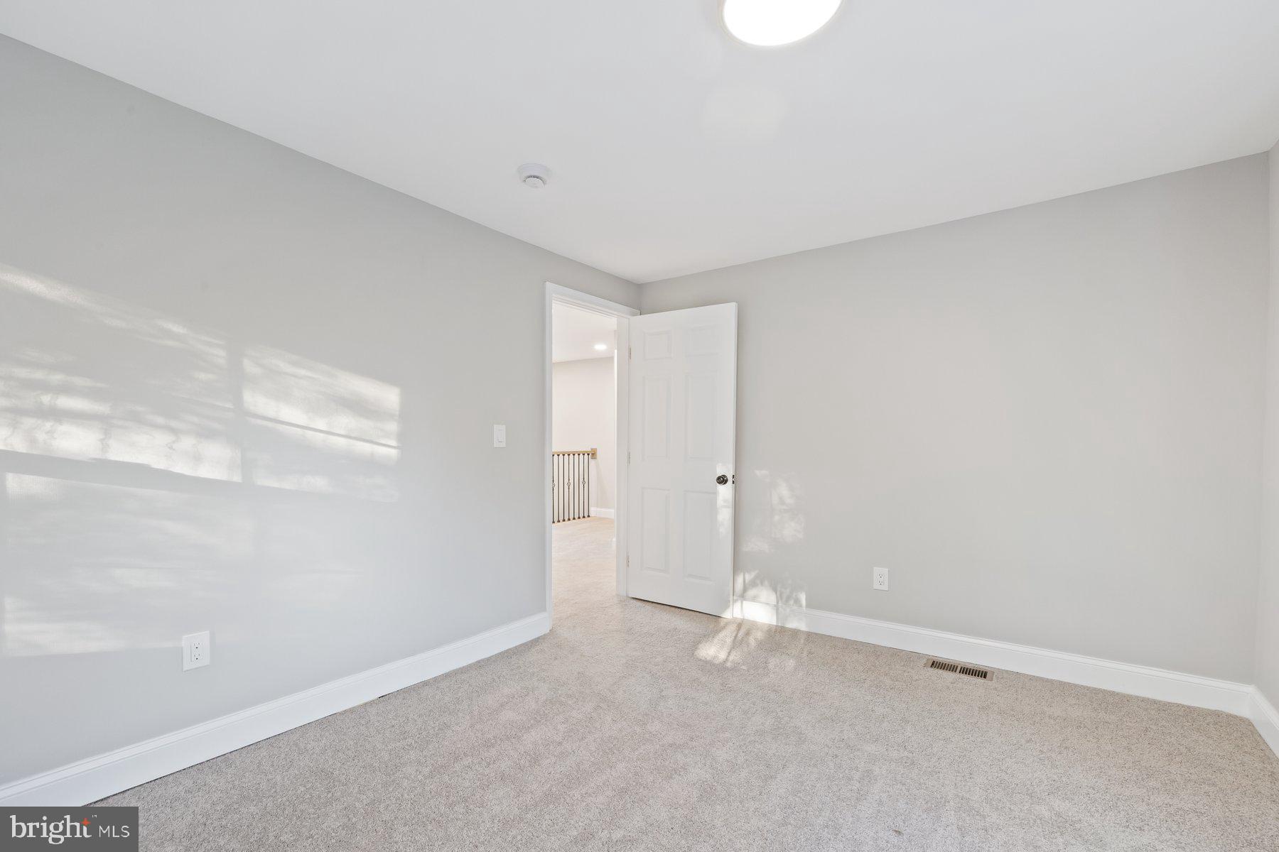 MIDDLETOWN - Residential