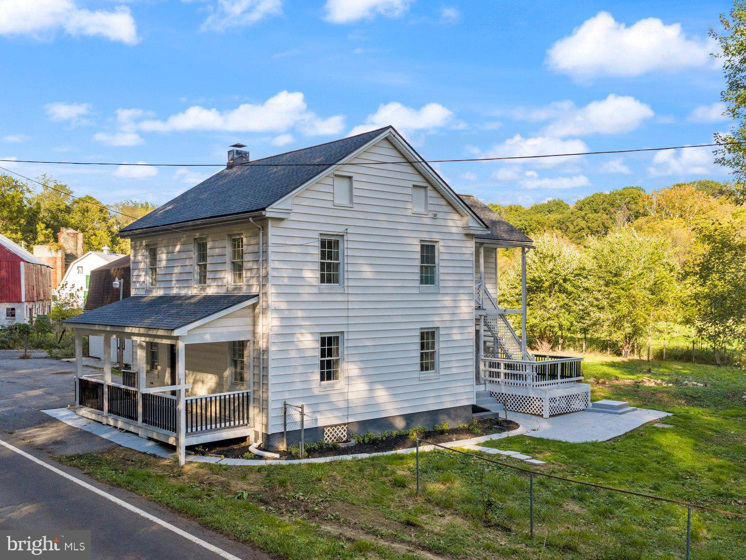 MIDDLETOWN - Residential