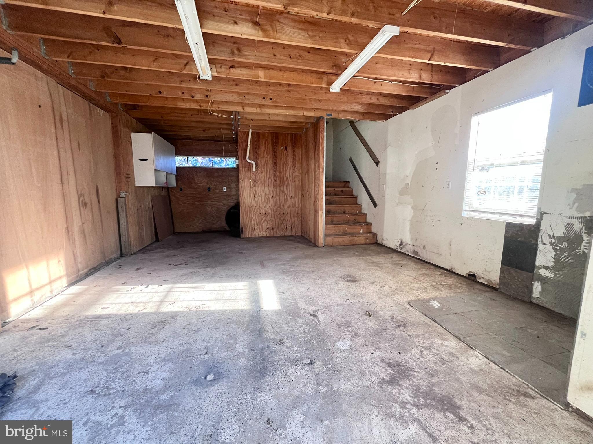 MIDDLETOWN - Residential