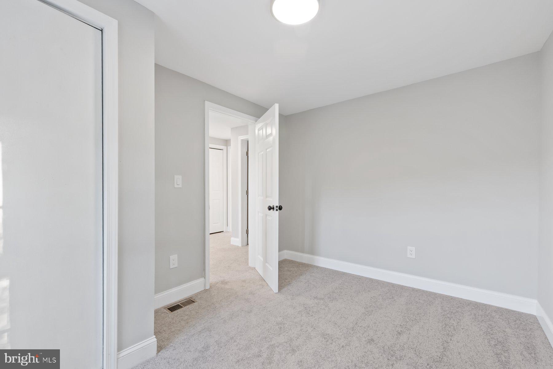 MIDDLETOWN - Residential