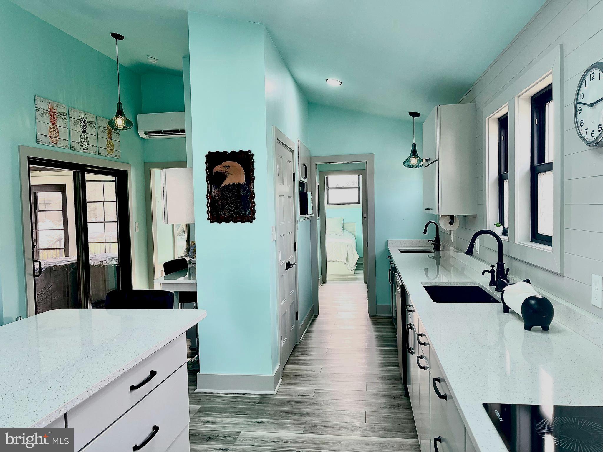 COLONIAL EAST MHP - Residential