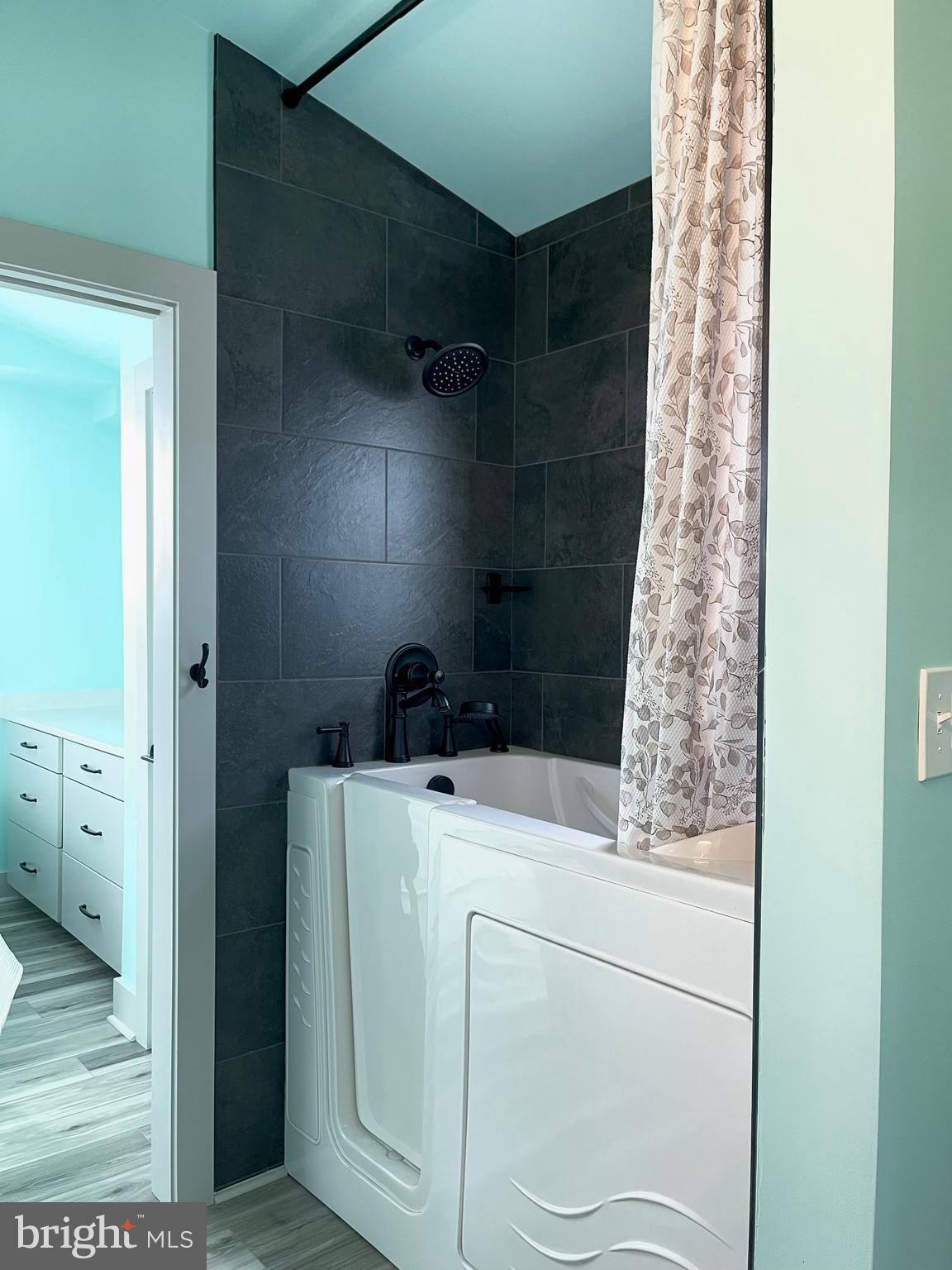 COLONIAL EAST MHP - Residential