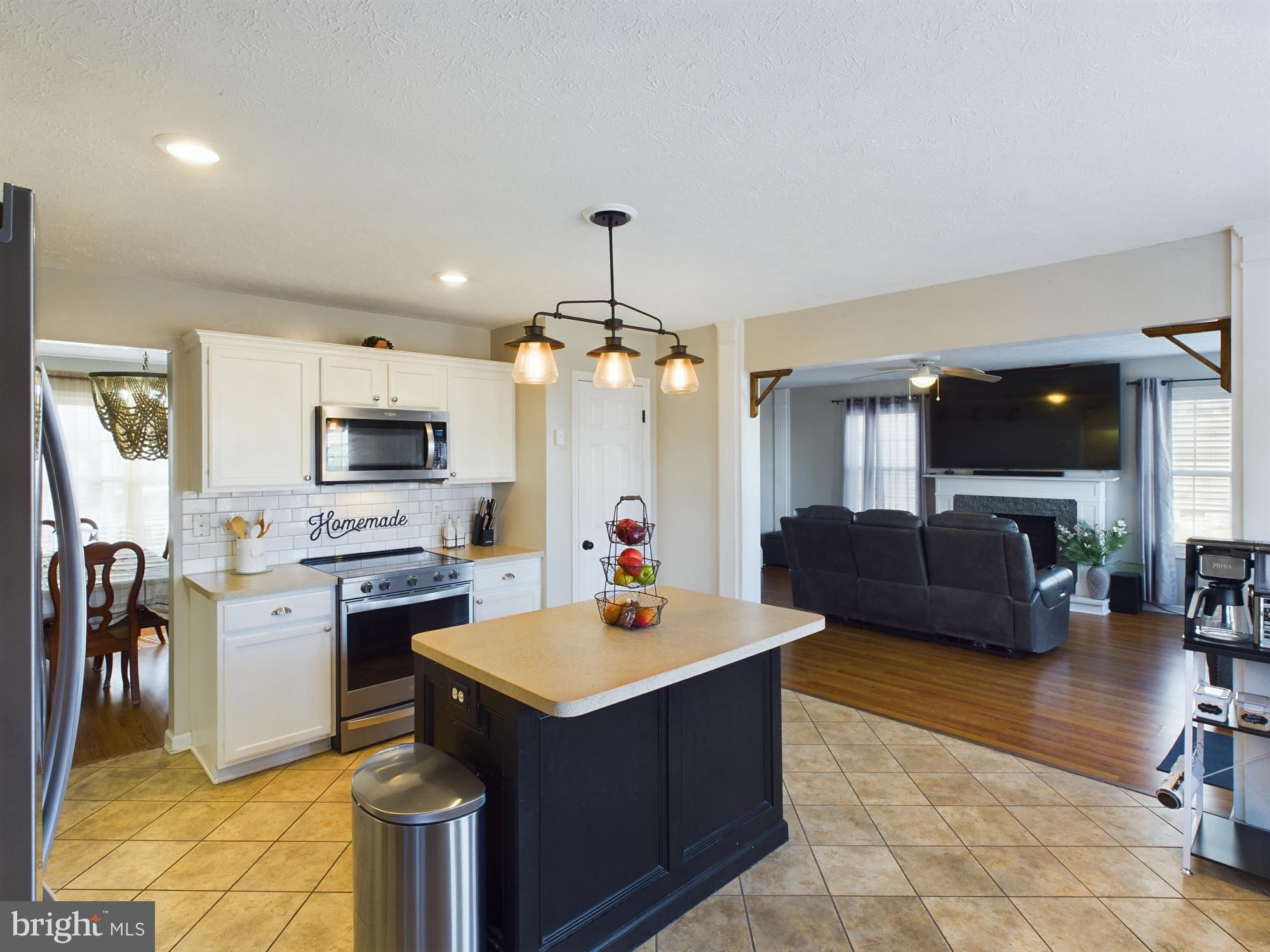 RIDGEFIELD - Residential