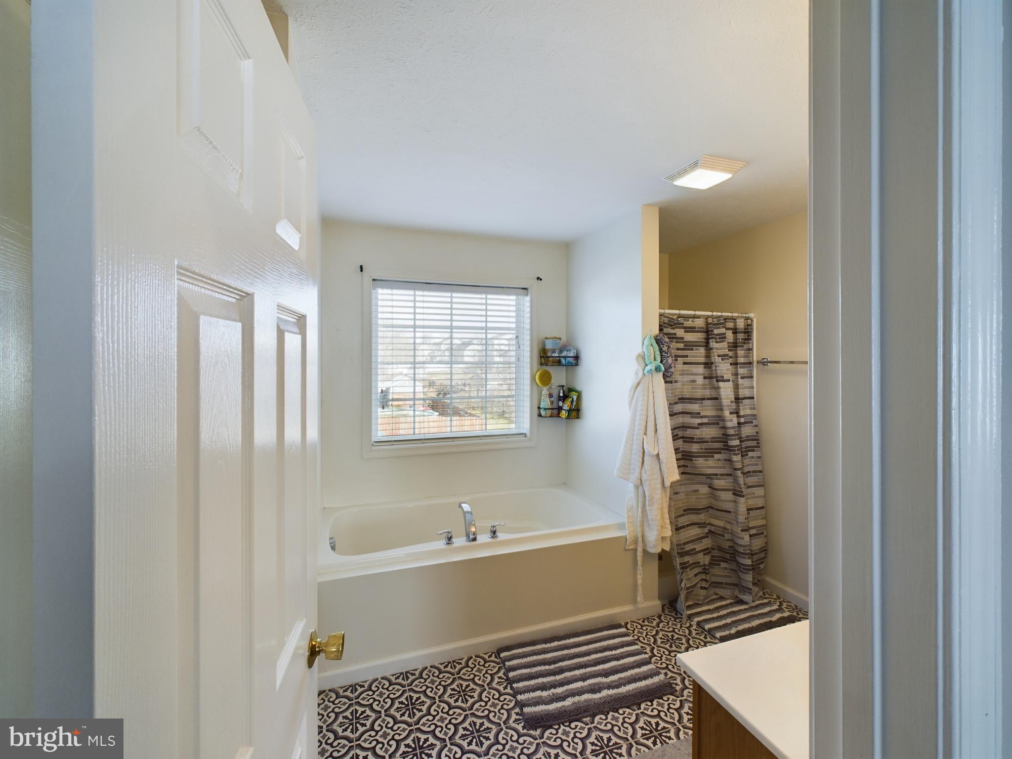 RIDGEFIELD - Residential