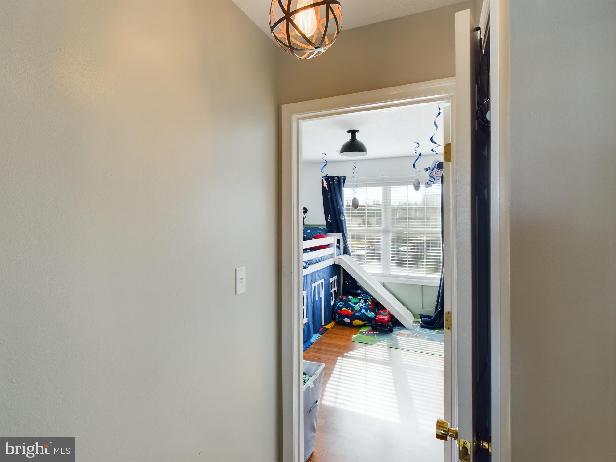 RIDGEFIELD - Residential