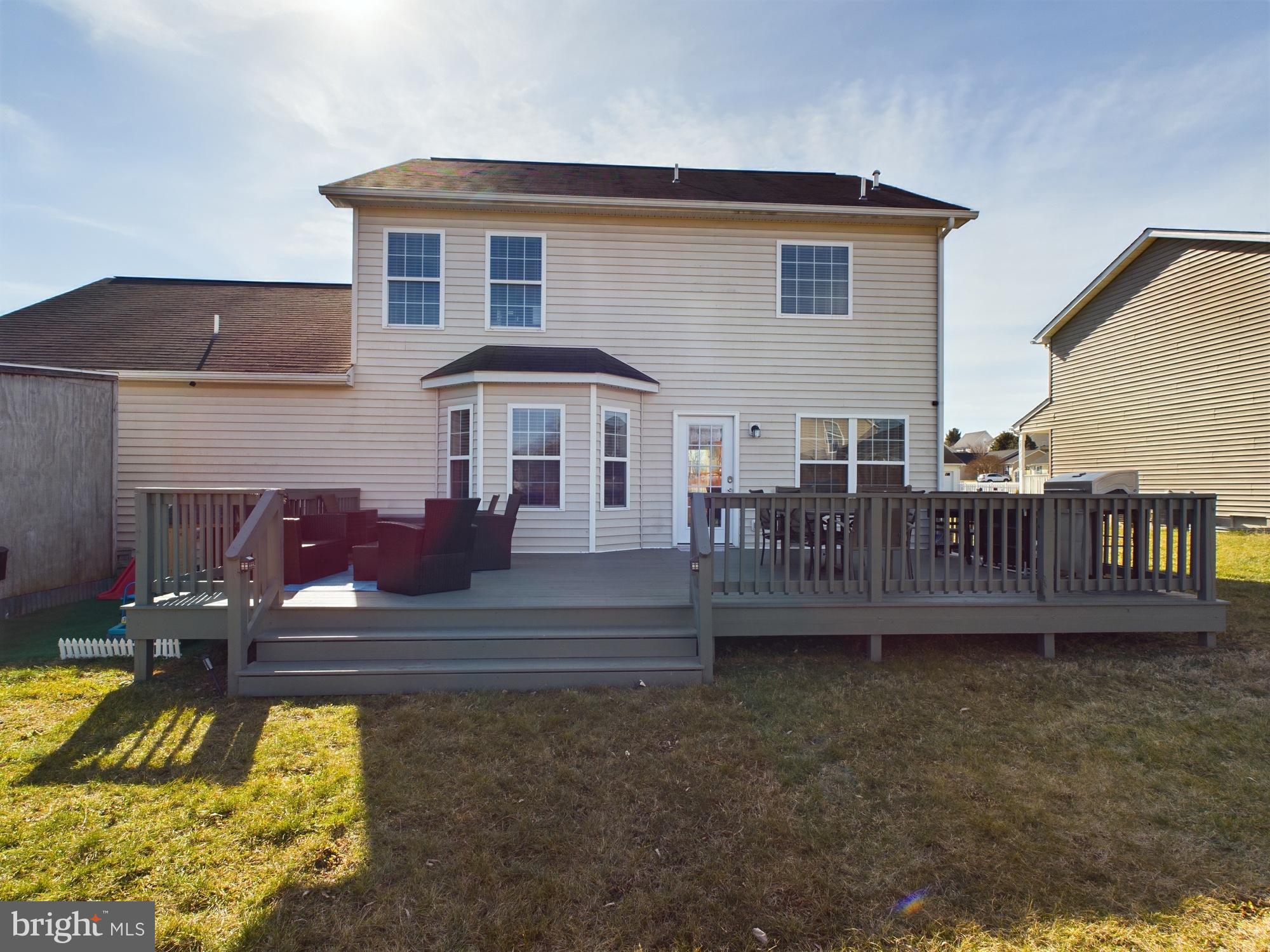 RIDGEFIELD - Residential