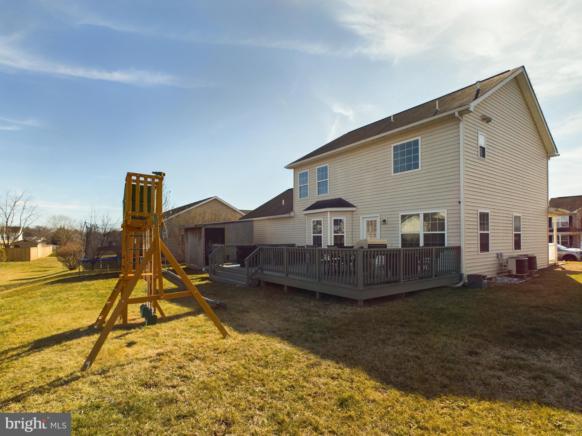 RIDGEFIELD - Residential