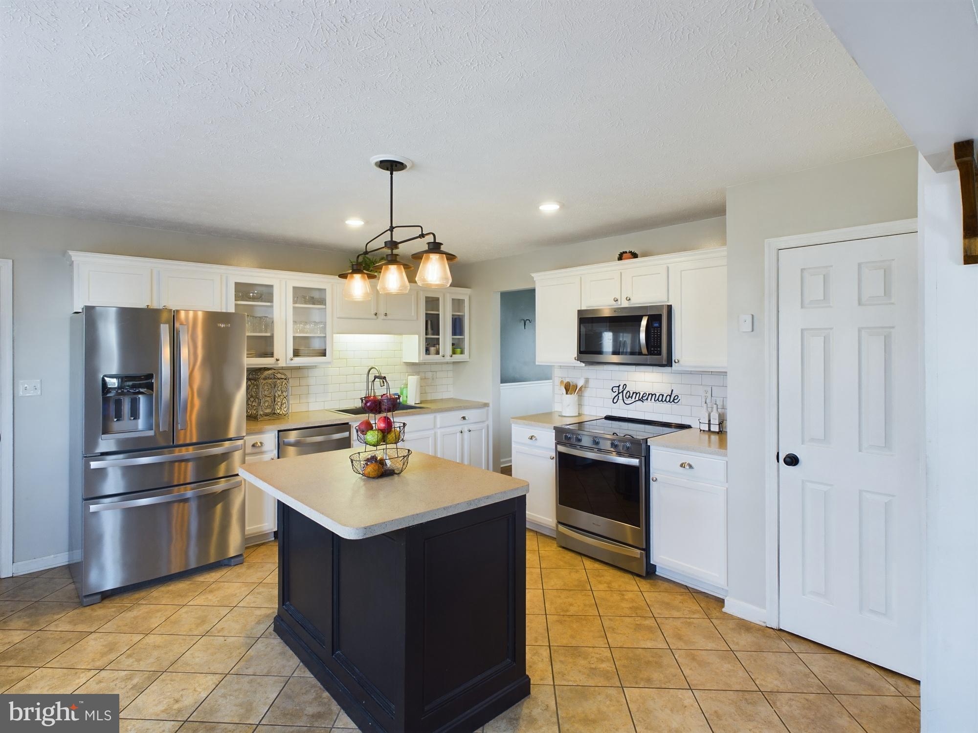 RIDGEFIELD - Residential