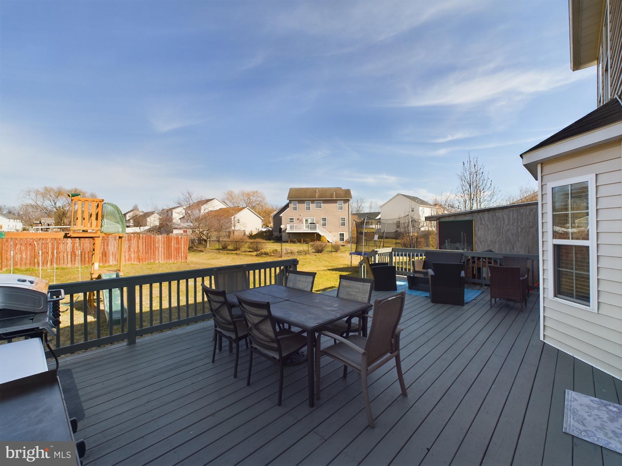 RIDGEFIELD - Residential