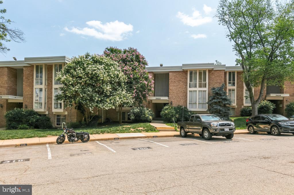 2622 WAGON DRIVE 319
