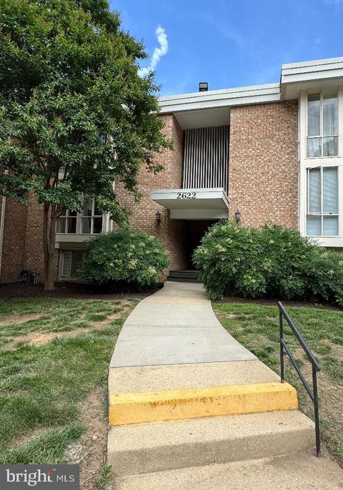 2622 WAGON DRIVE 319 ALEXANDRIA VA 22303