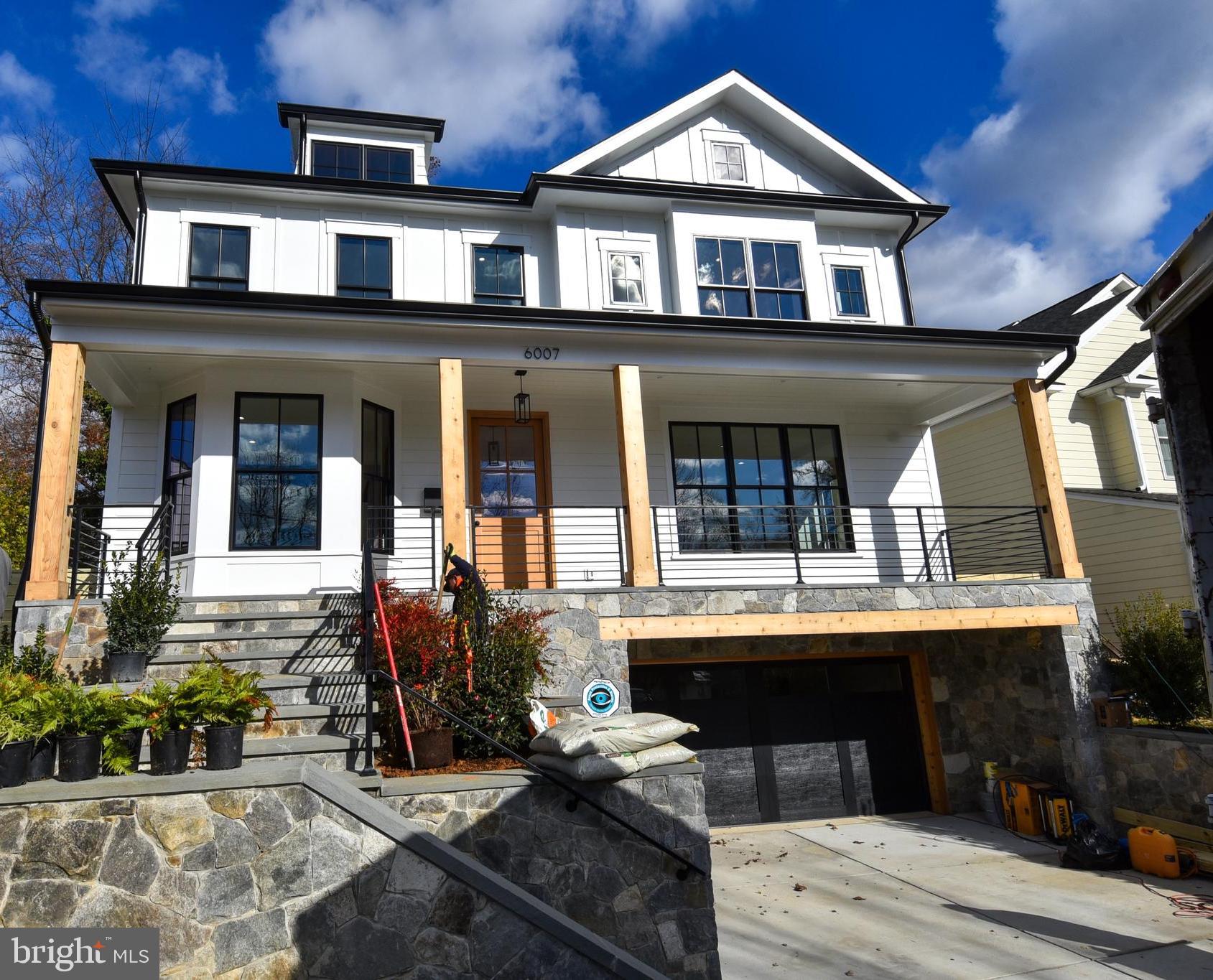 AYRLAWN - Residential