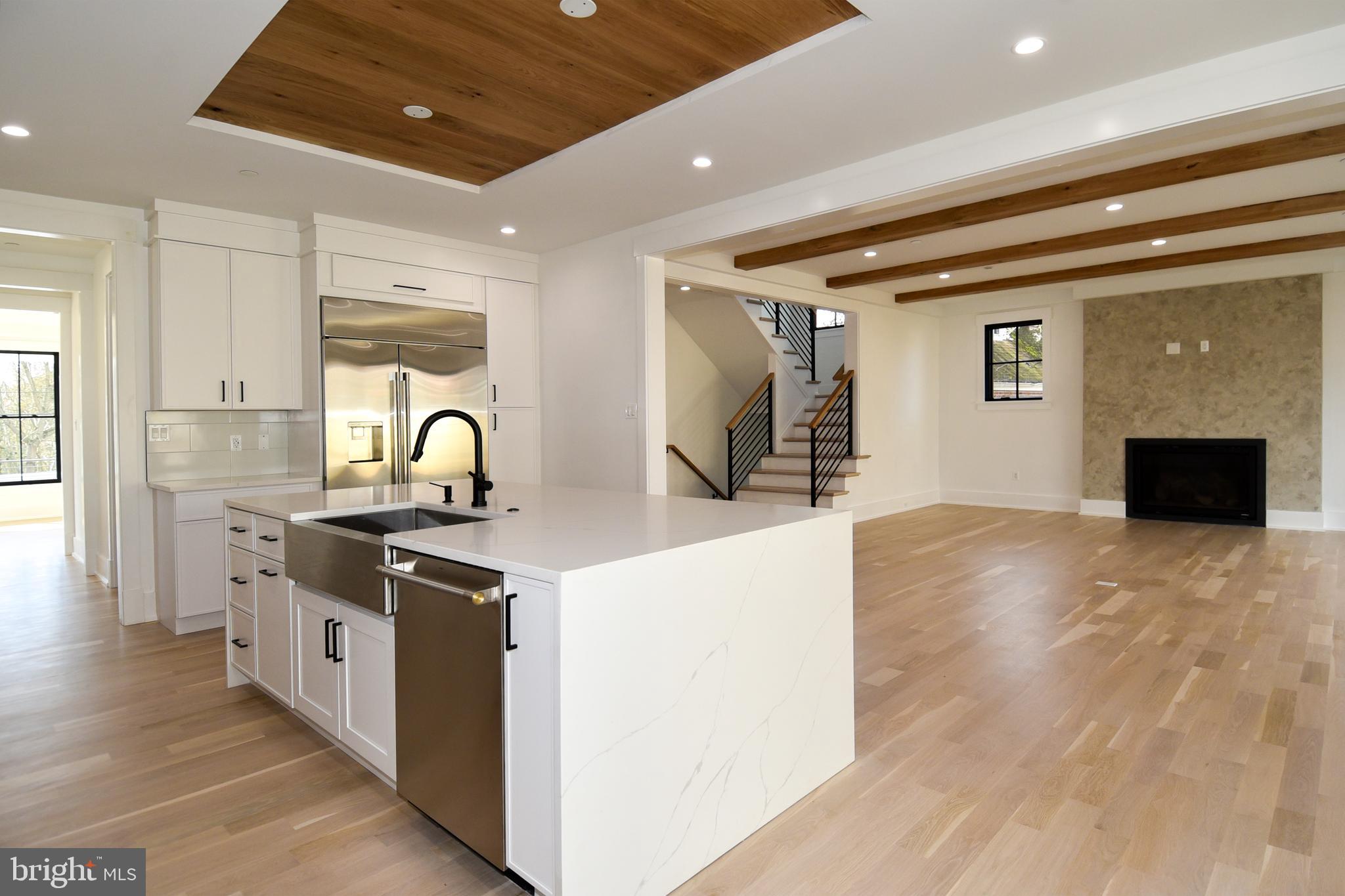 AYRLAWN - Residential