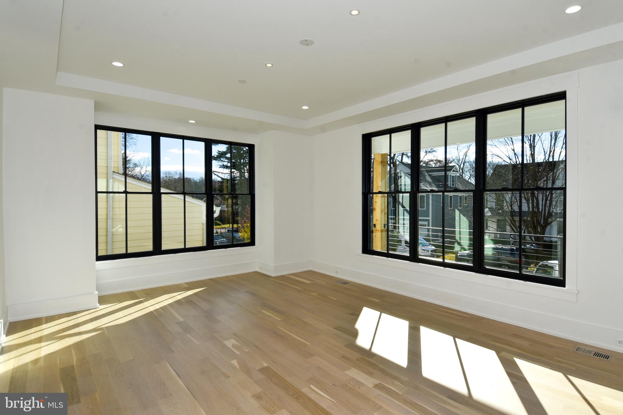 AYRLAWN - Residential