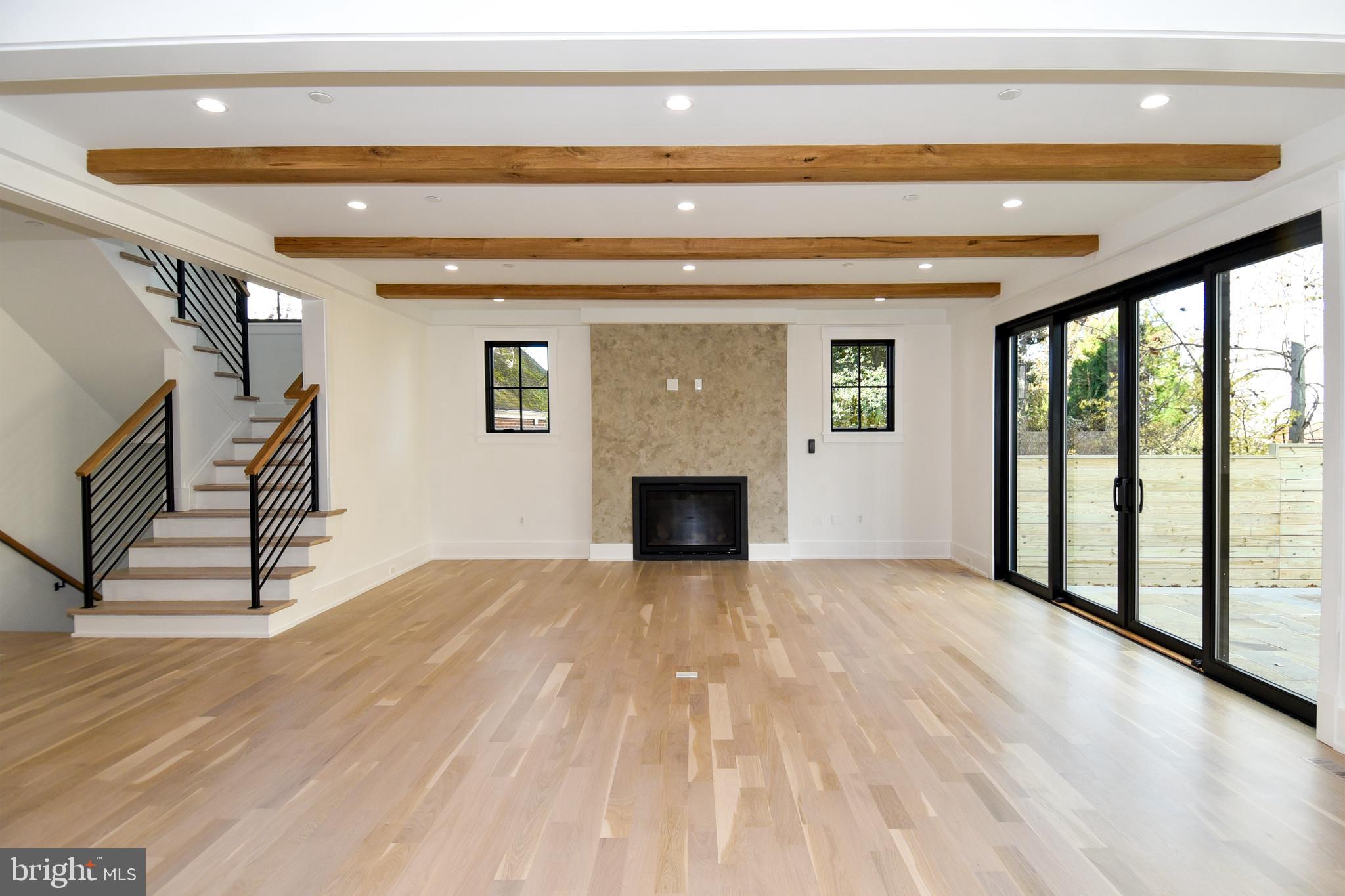 AYRLAWN - Residential