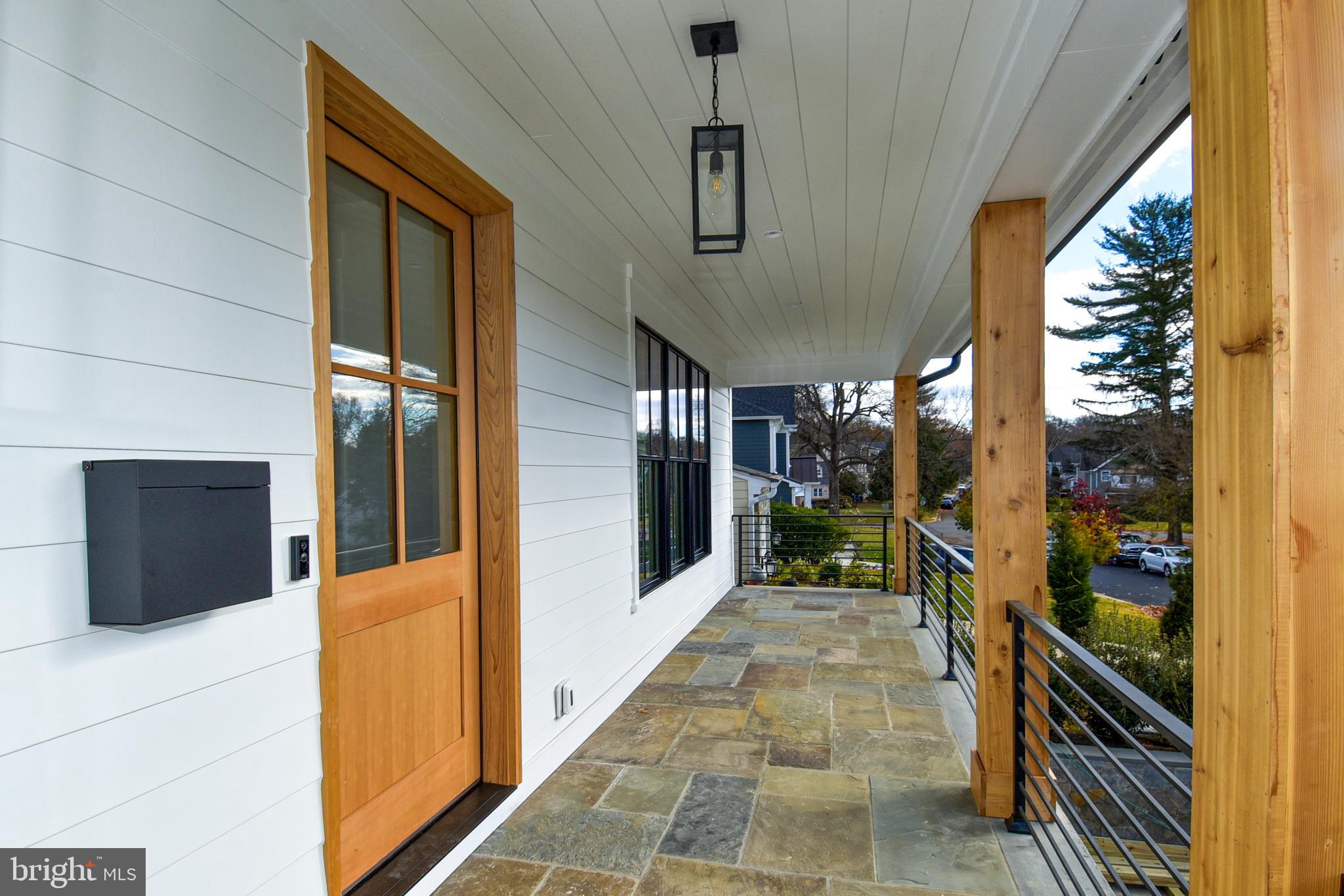 AYRLAWN - Residential