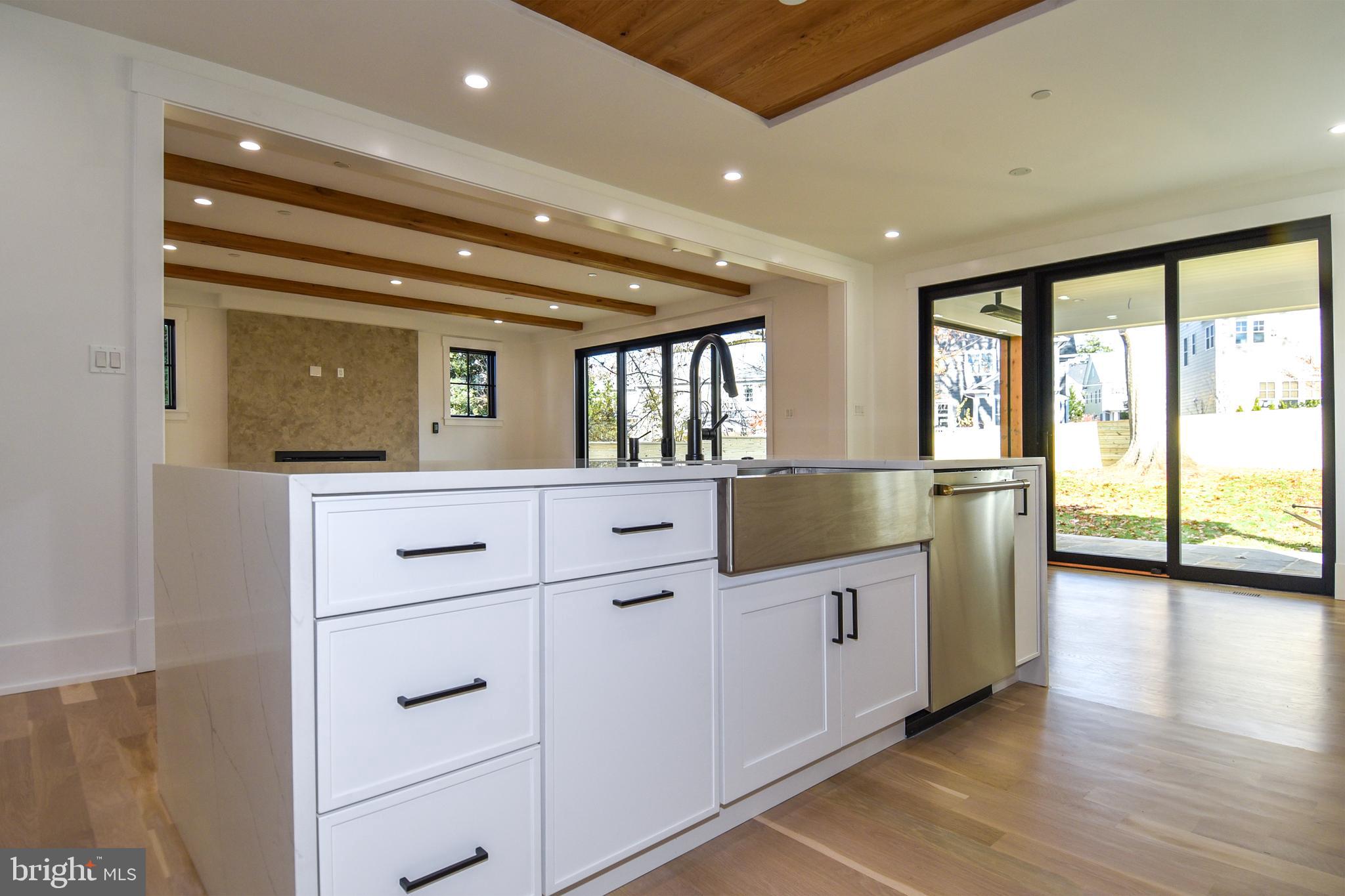 AYRLAWN - Residential