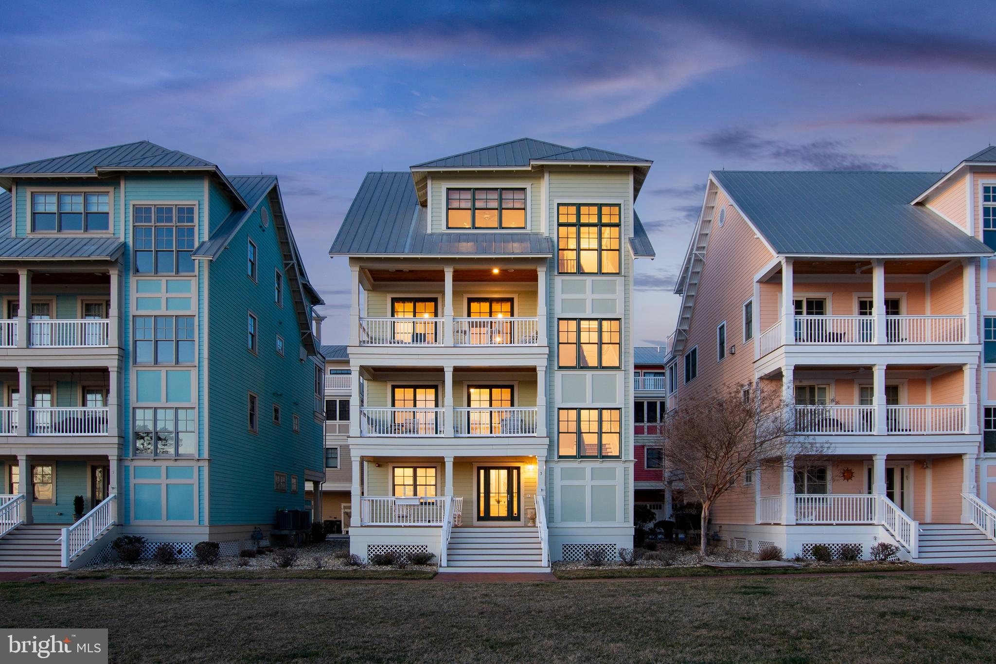 SUNSET ISLAND - Residential