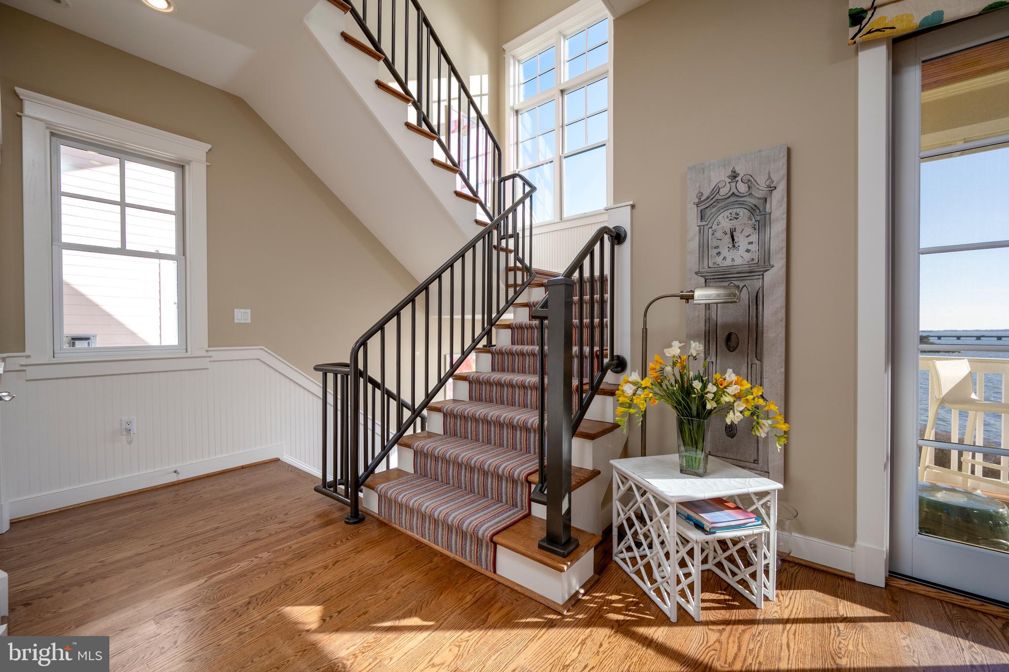 SUNSET ISLAND - Residential