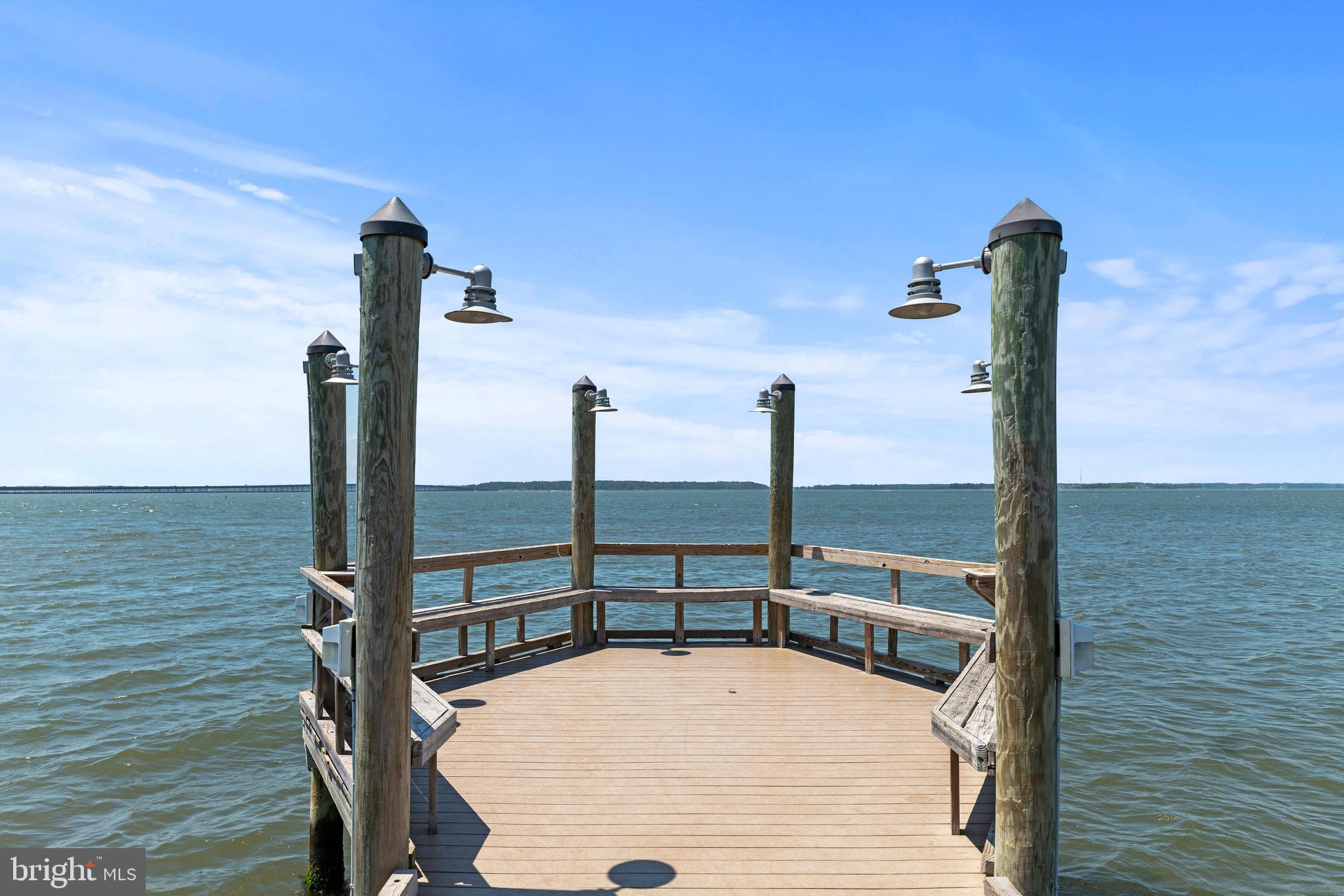 SUNSET ISLAND - Residential