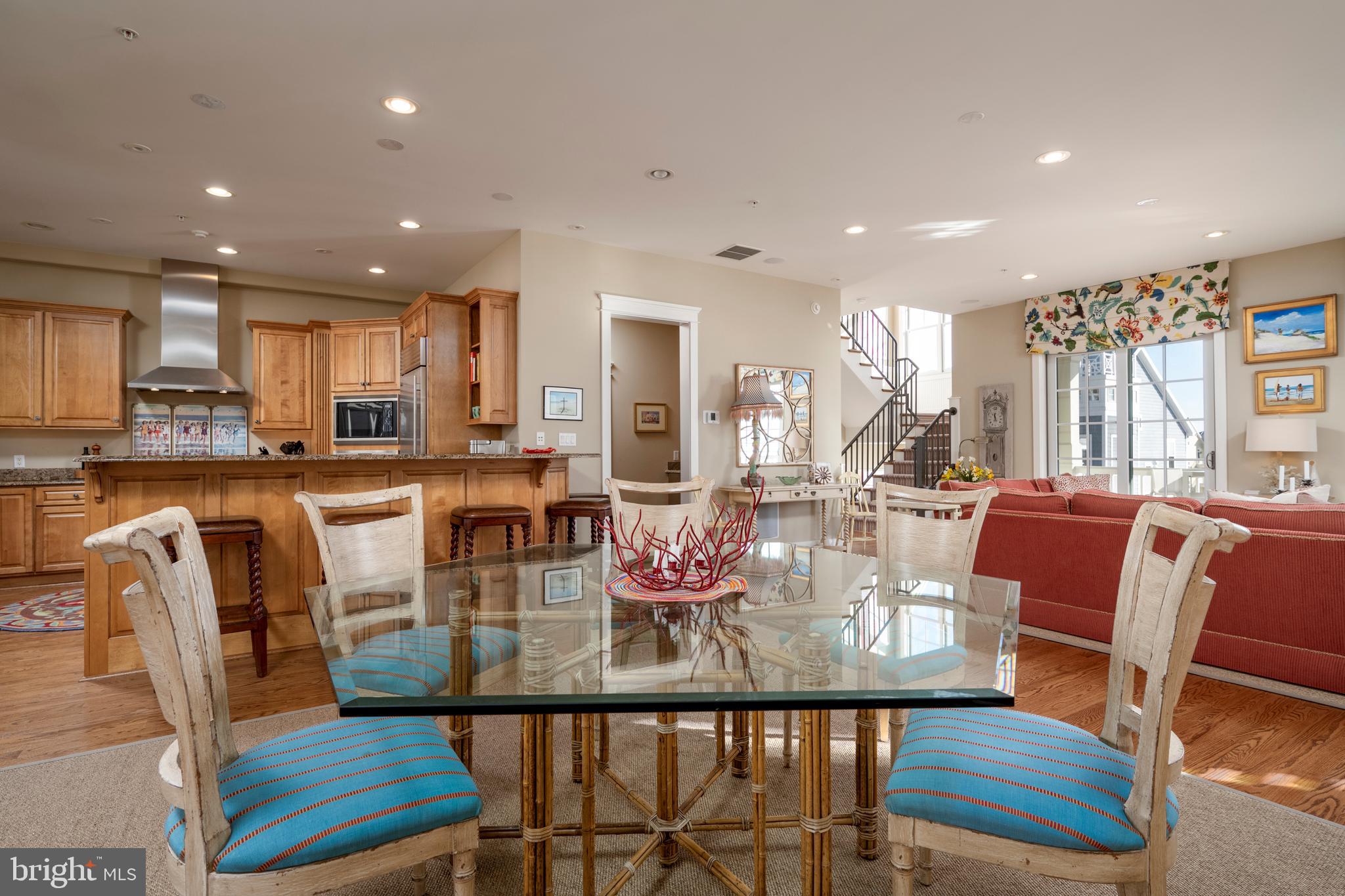 SUNSET ISLAND - Residential