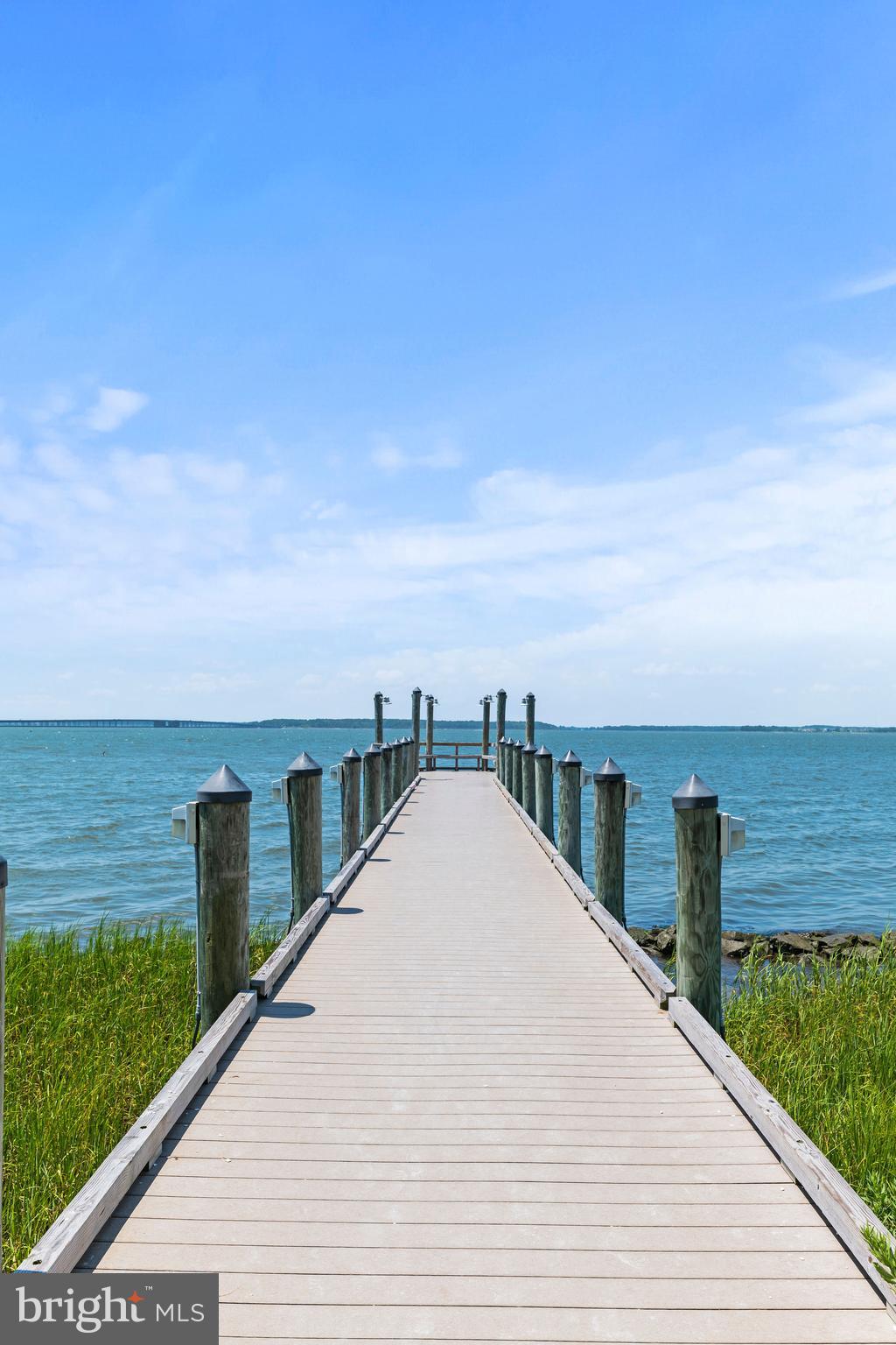 SUNSET ISLAND - Residential