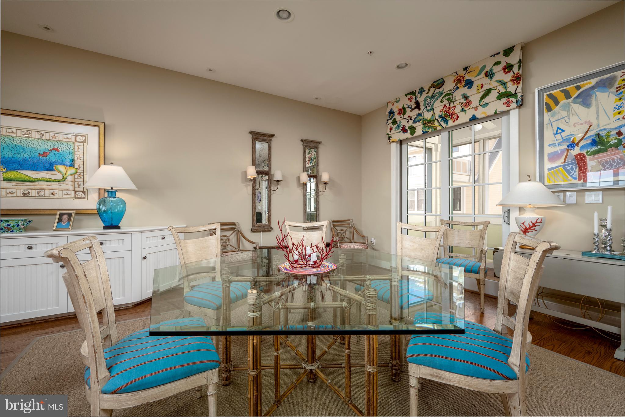 SUNSET ISLAND - Residential