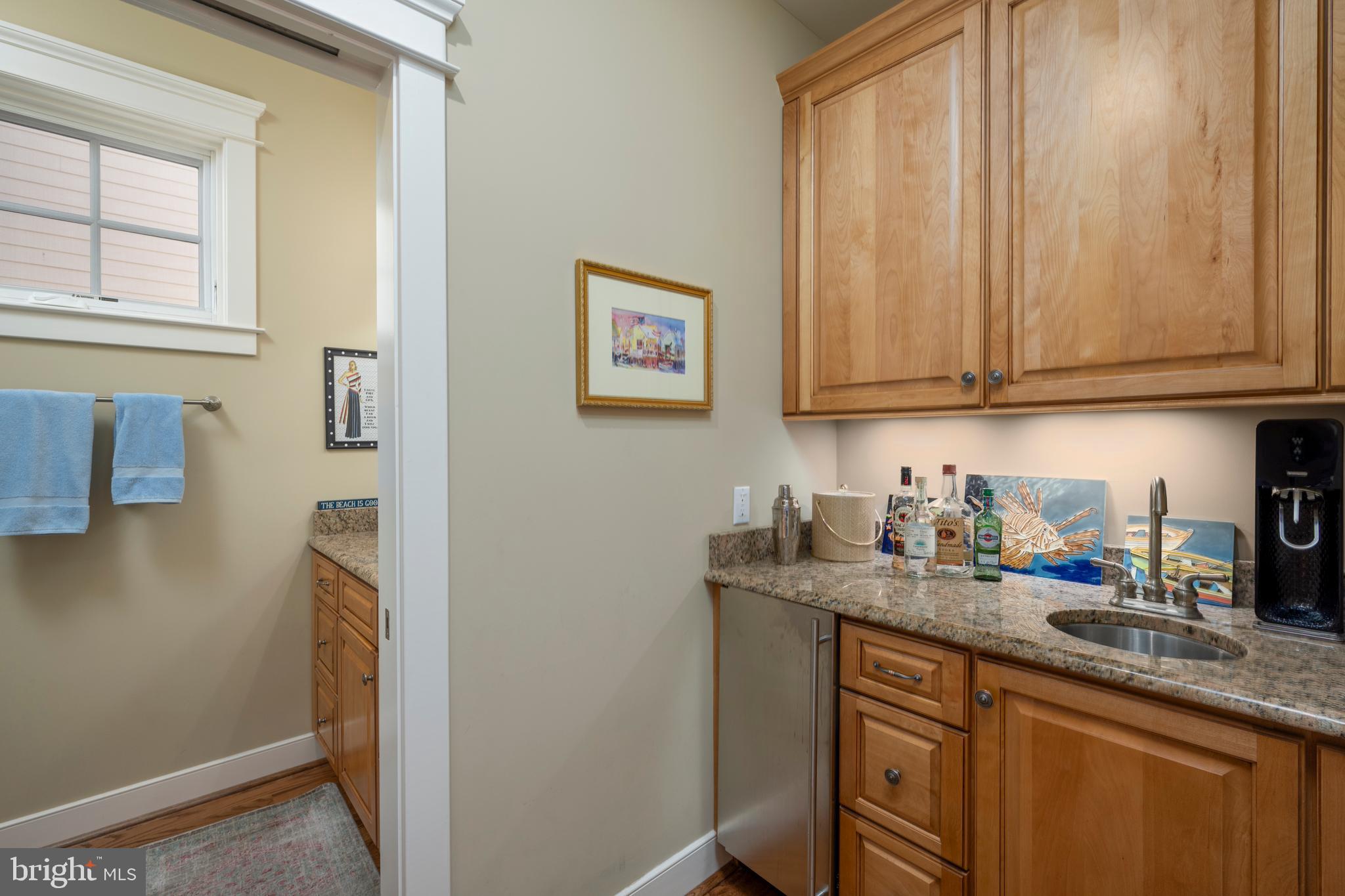 SUNSET ISLAND - Residential