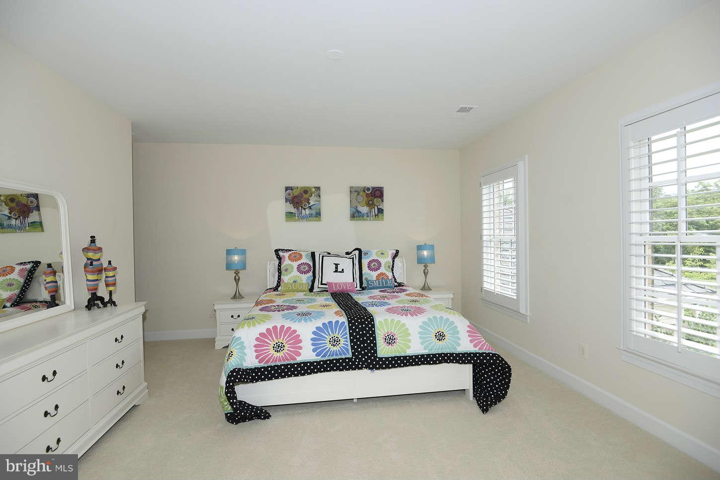 GROVEMONT - Residential