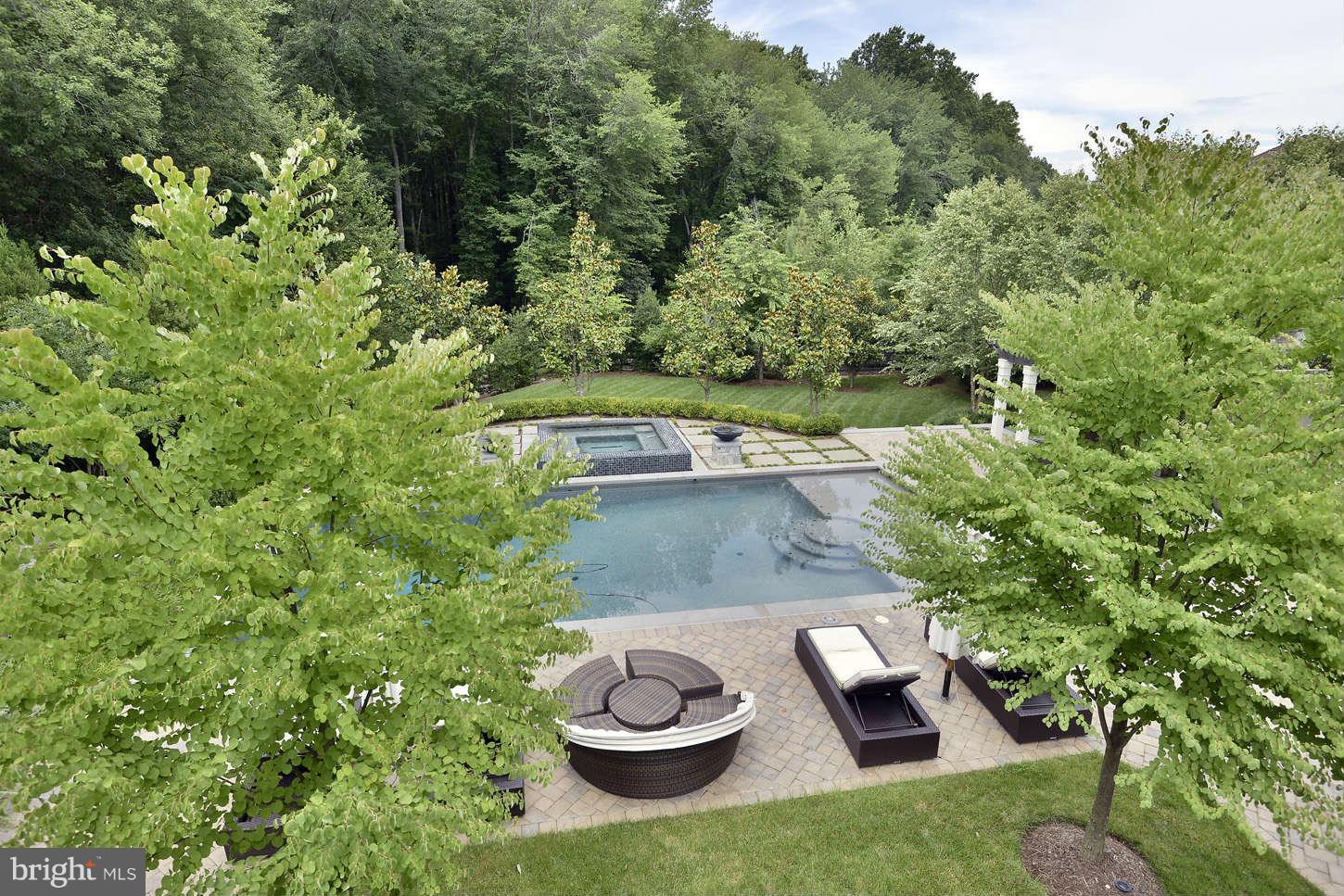 GROVEMONT - Residential