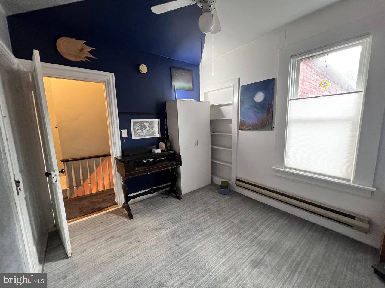 CHESTNUT HILL - Residential