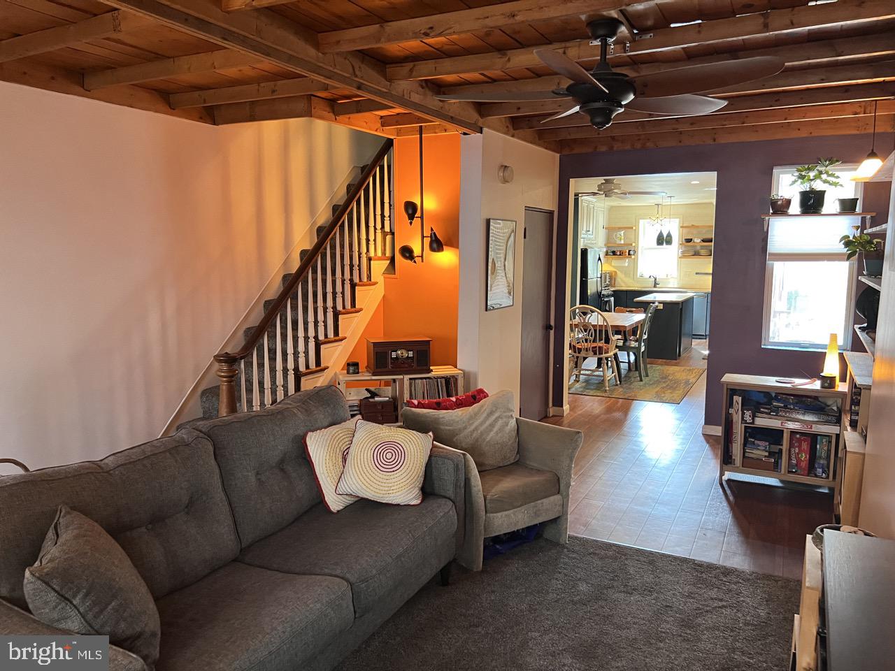 CHESTNUT HILL - Residential